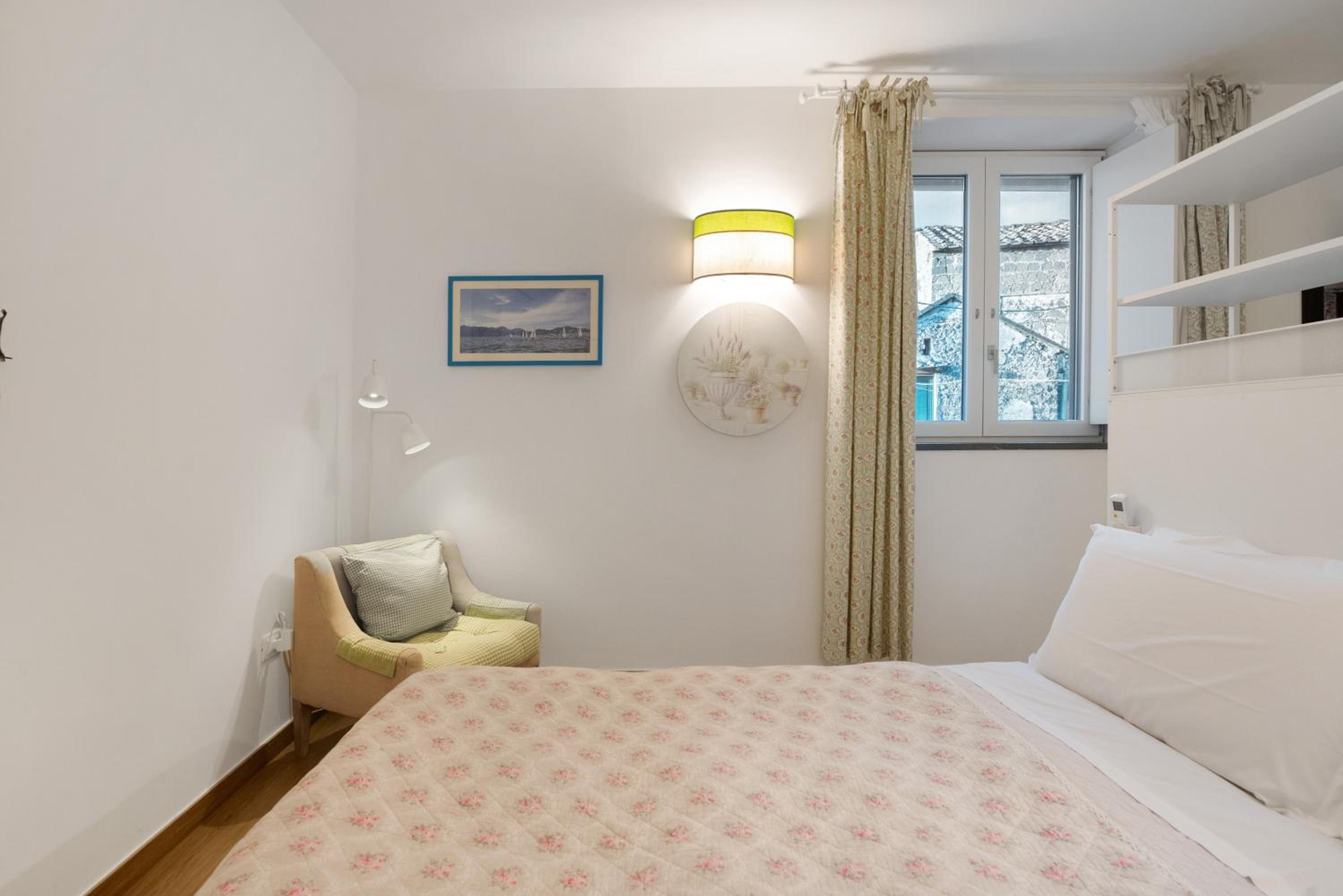 One-Bedroom Apartment with Garden photo 3