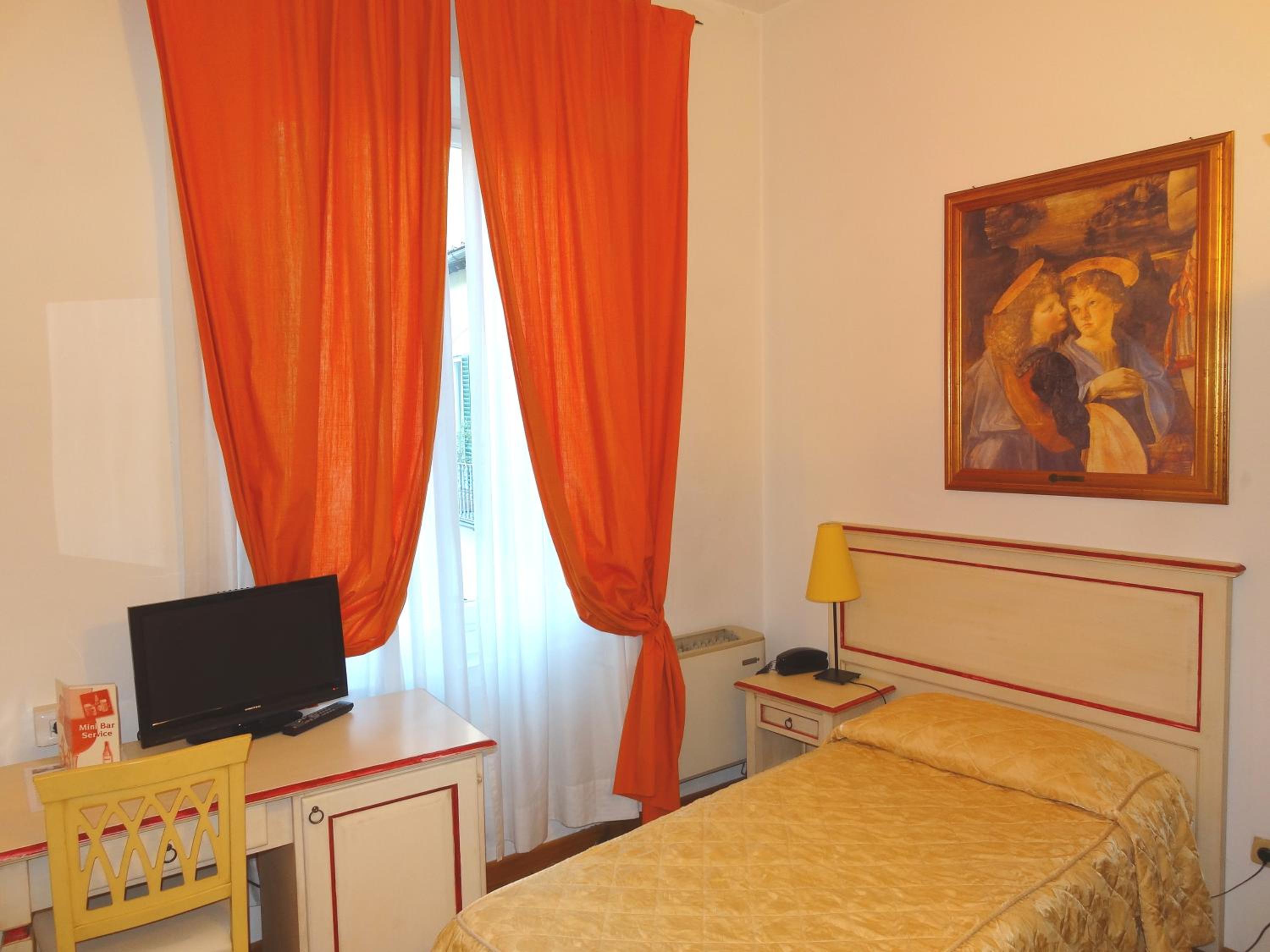 Single Room photo 2