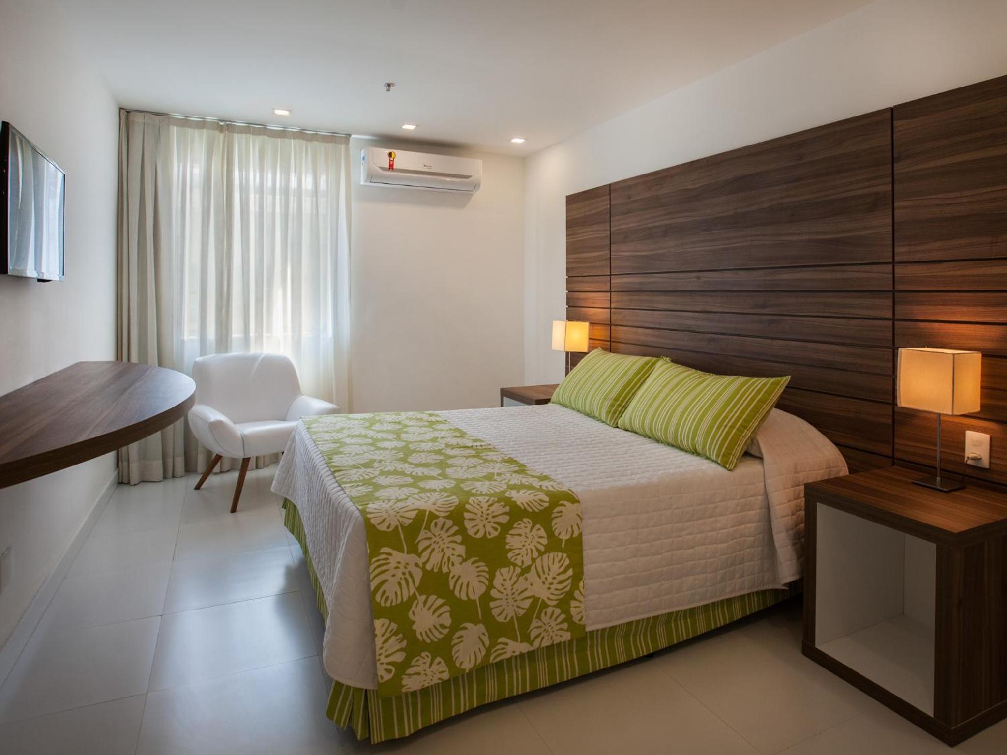 Deluxe Double Room - Photo 13