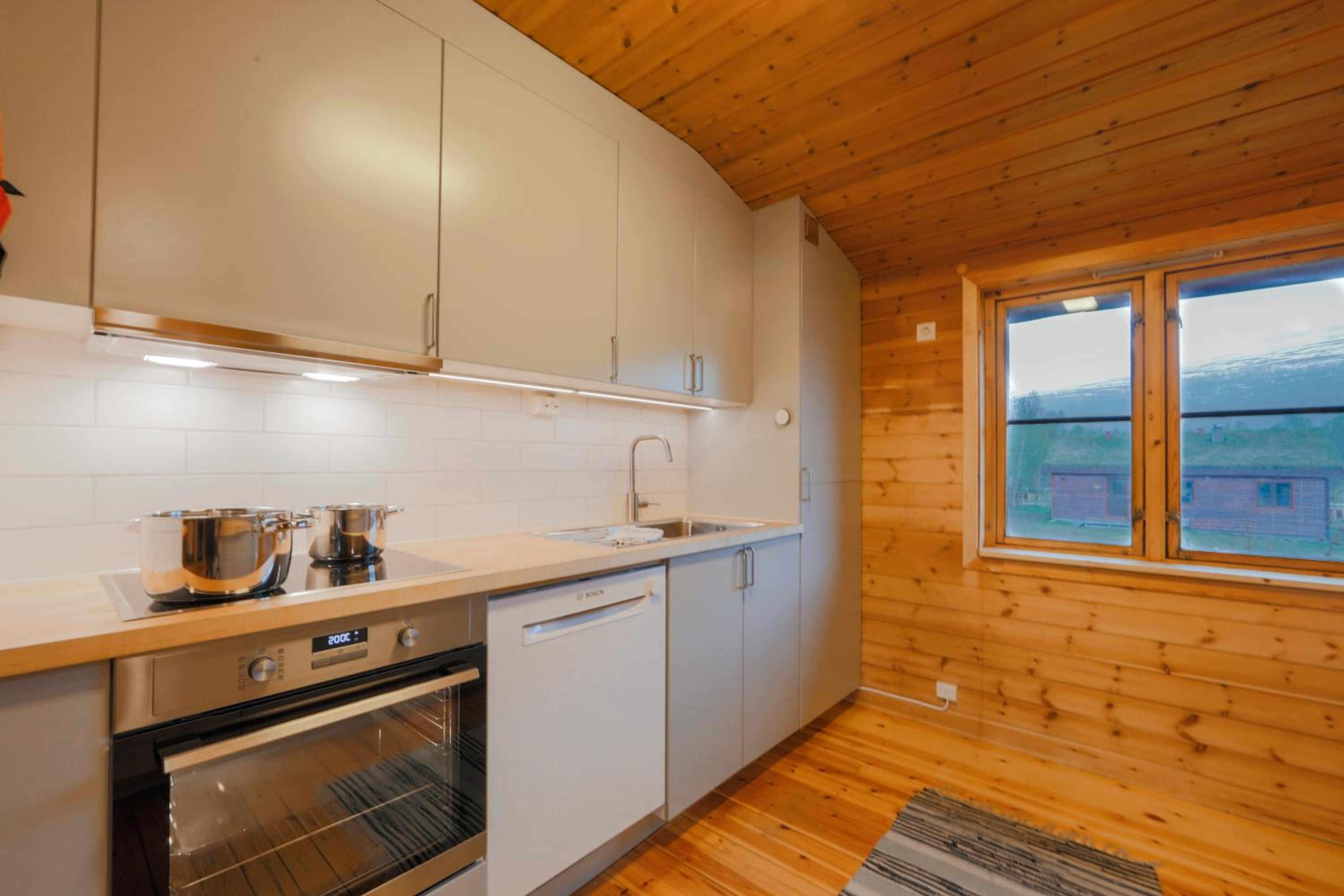 Quadruple Room with Mountain View - Photo 10