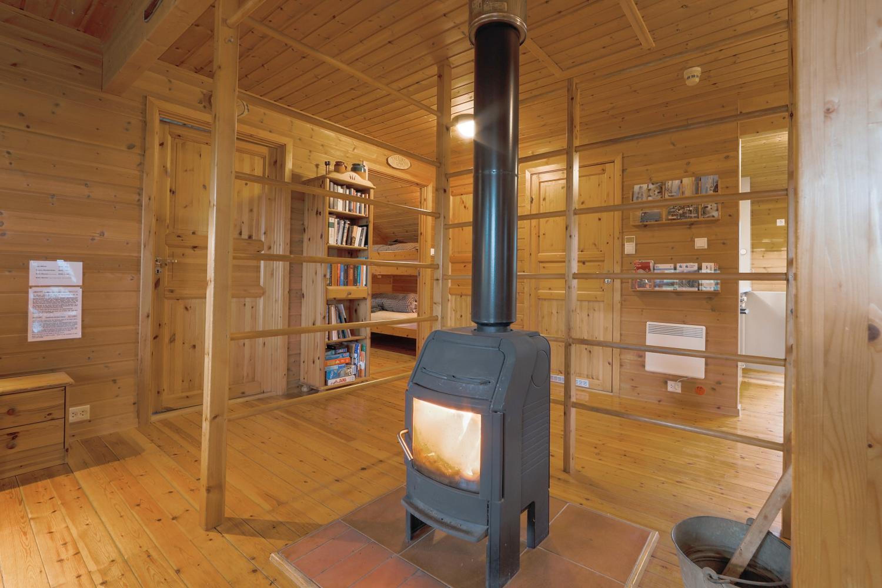 Quadruple Room with Mountain View - Photo 11