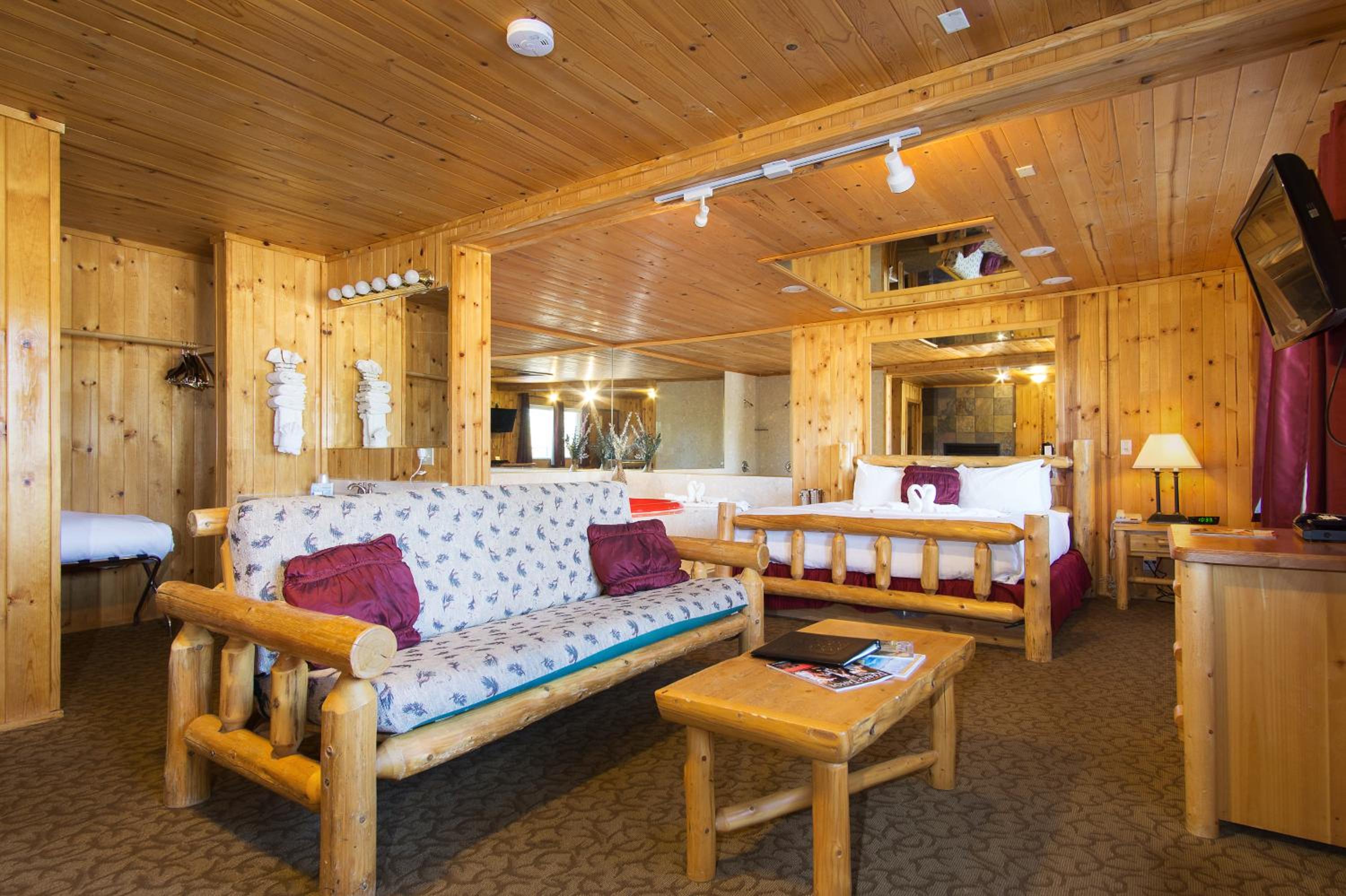 Superior King Room with Spa Bath - Photo 3