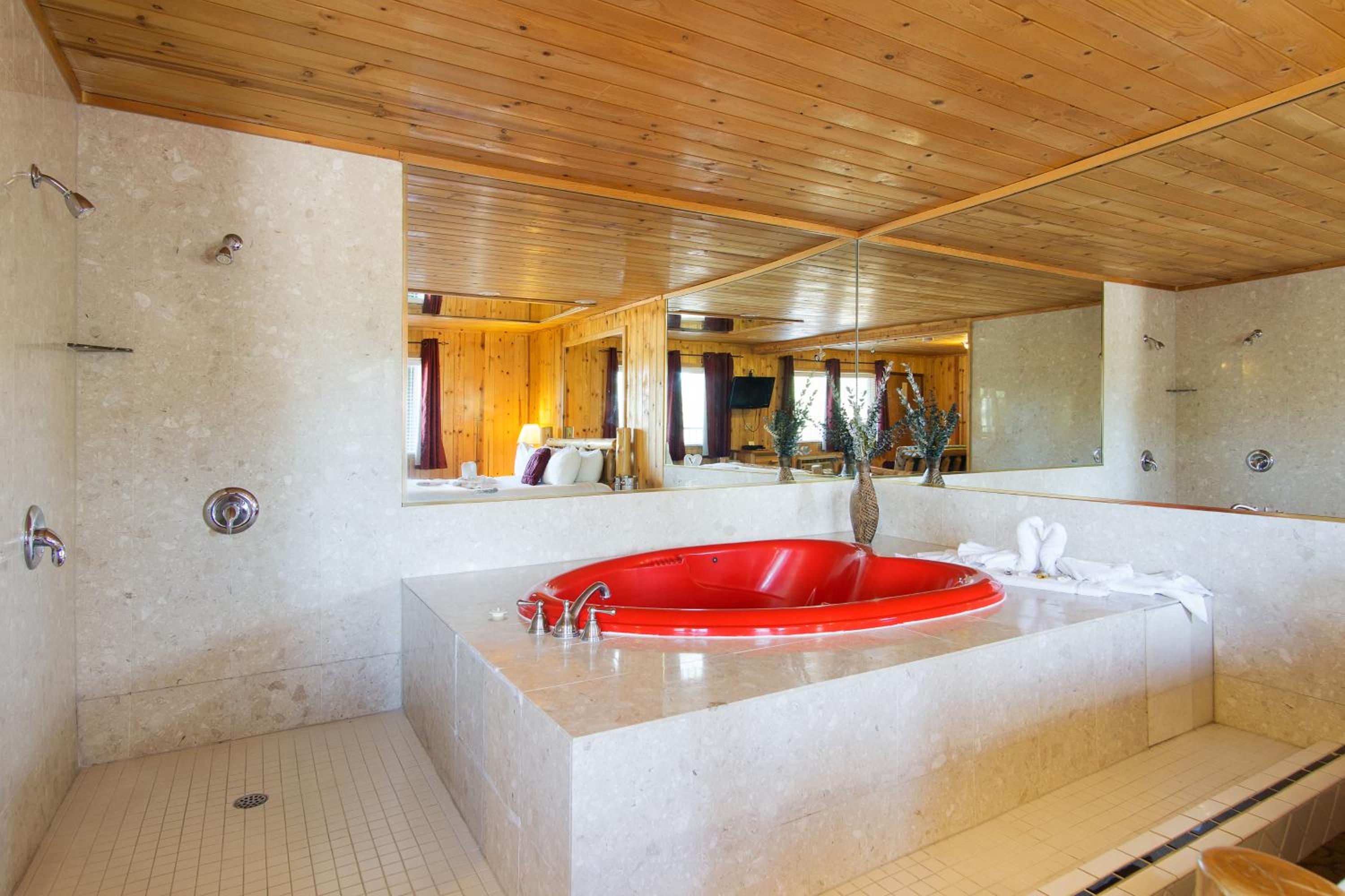 Superior King Room with Spa Bath - Photo 8