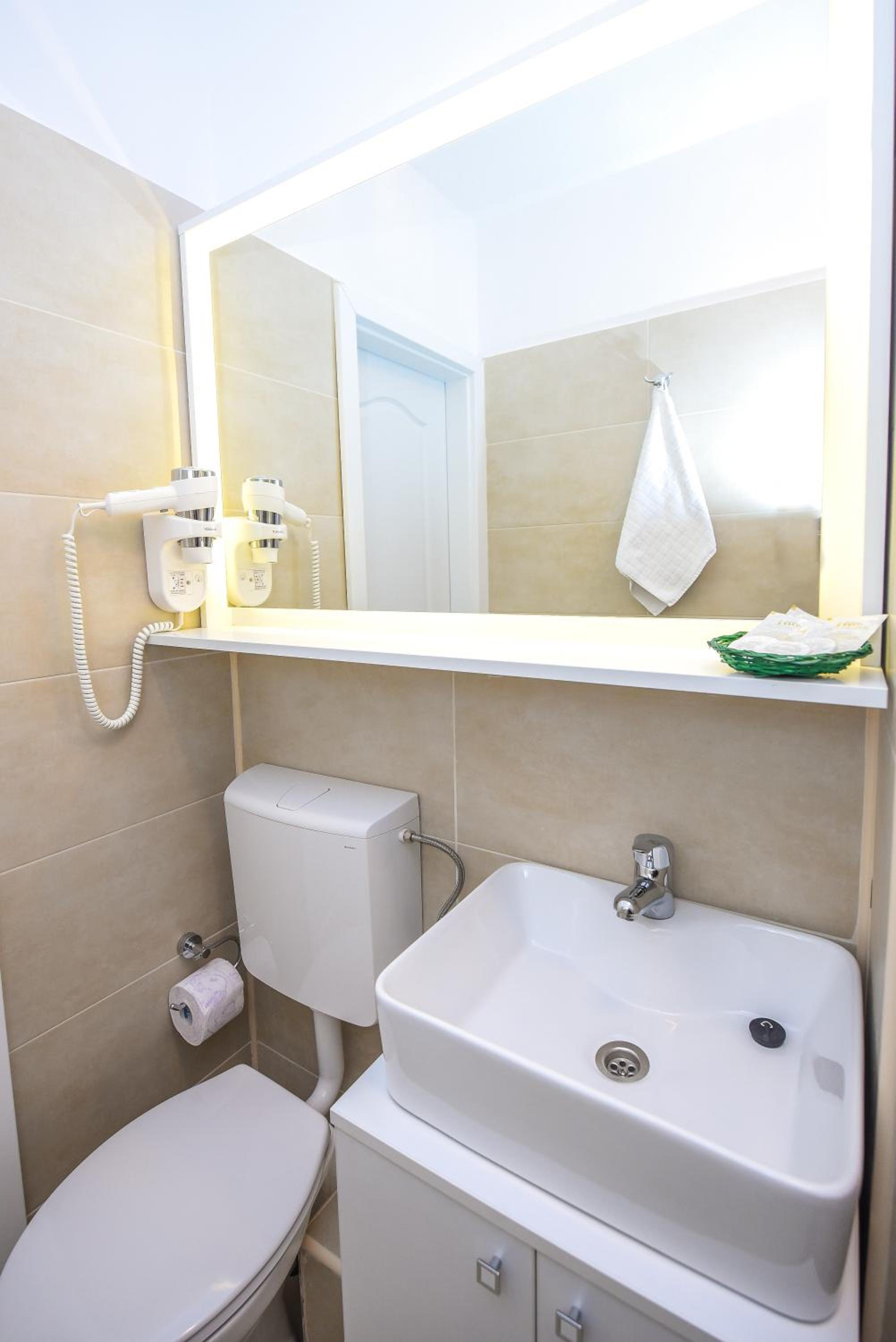 Two-Bedroom Apartment - Photo 8