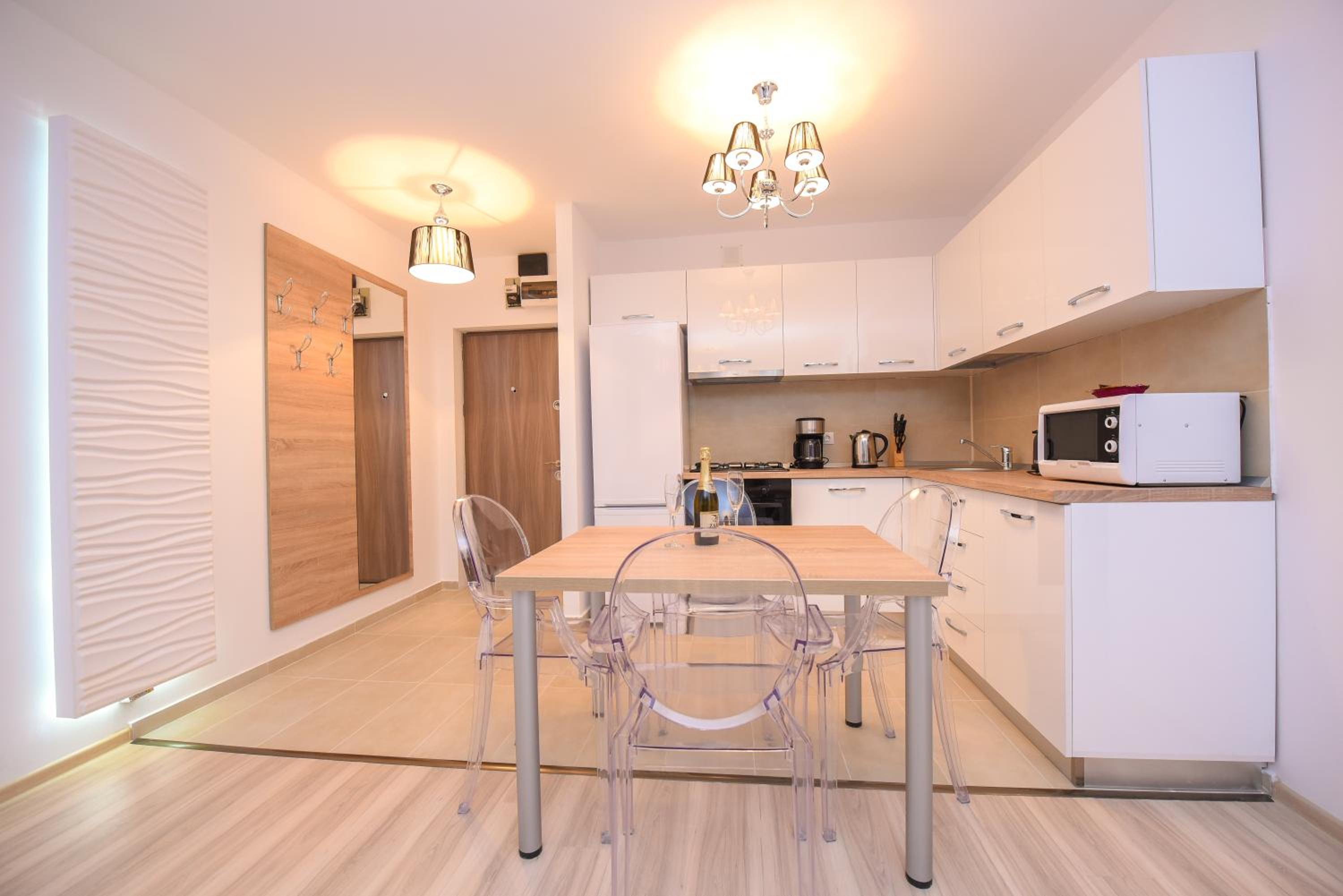 Two-Bedroom Apartment - Photo 4