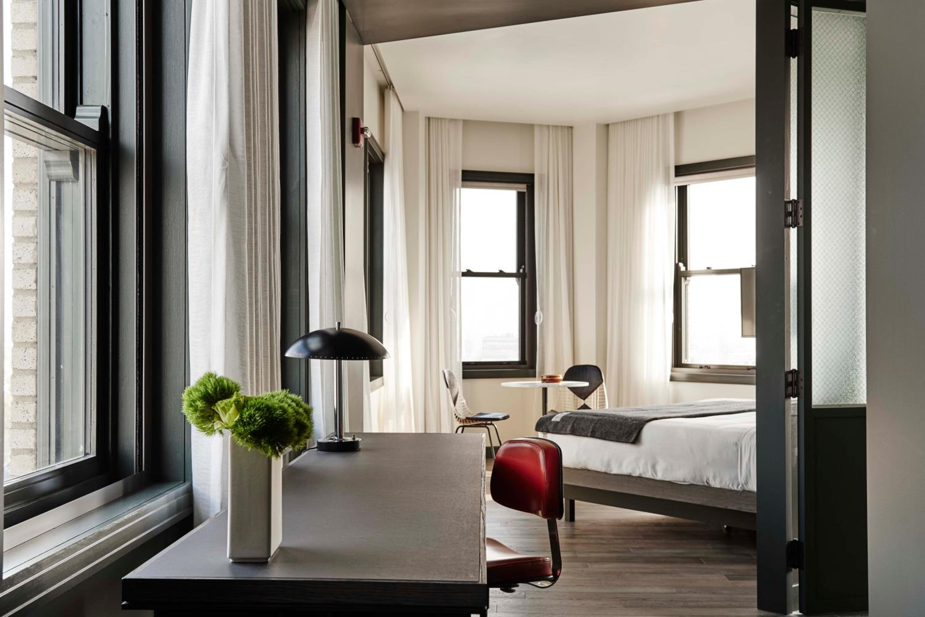 Panorama Suite - Hearing Accessible thumbnail 5