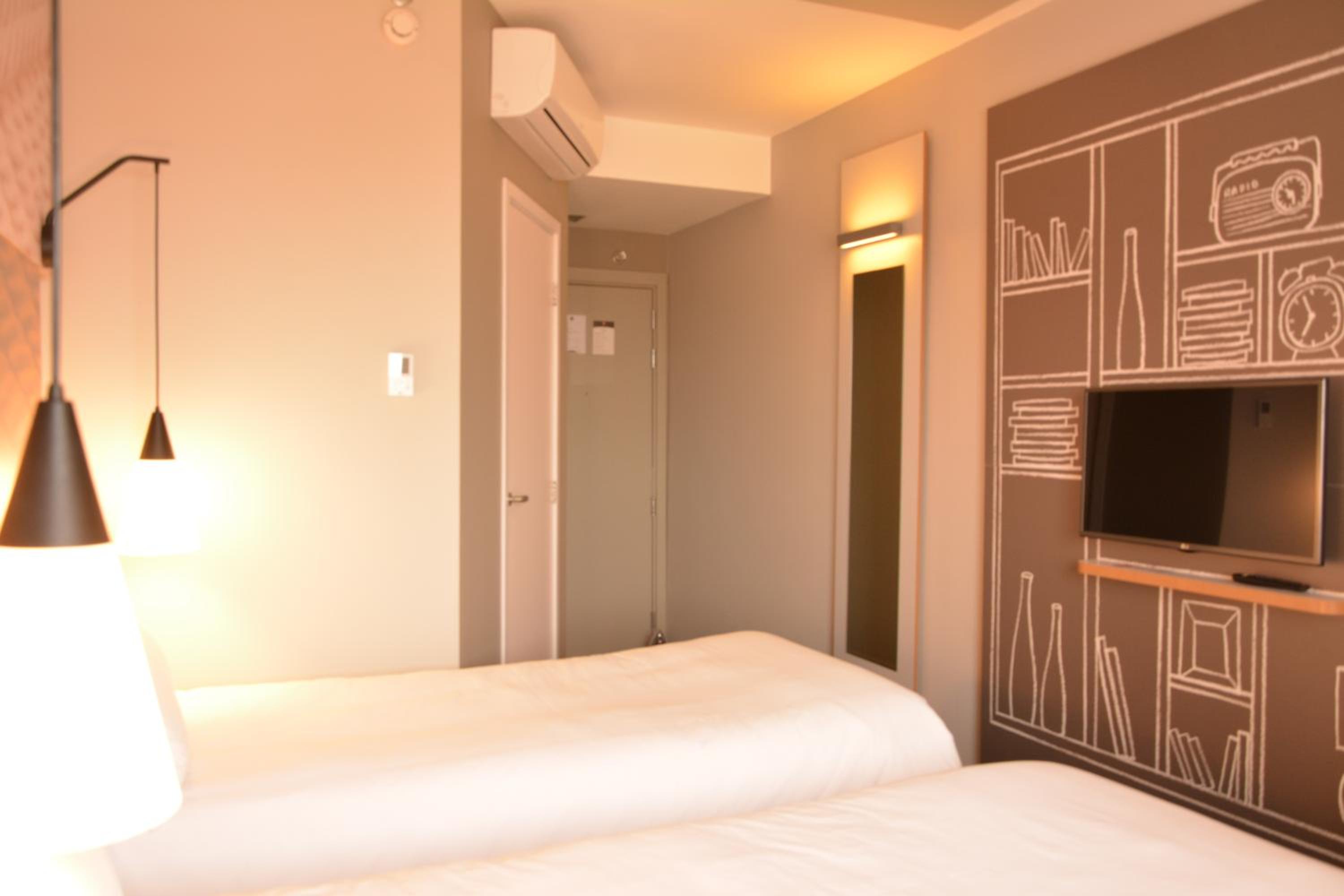 Standard Apartment with Twin Beds