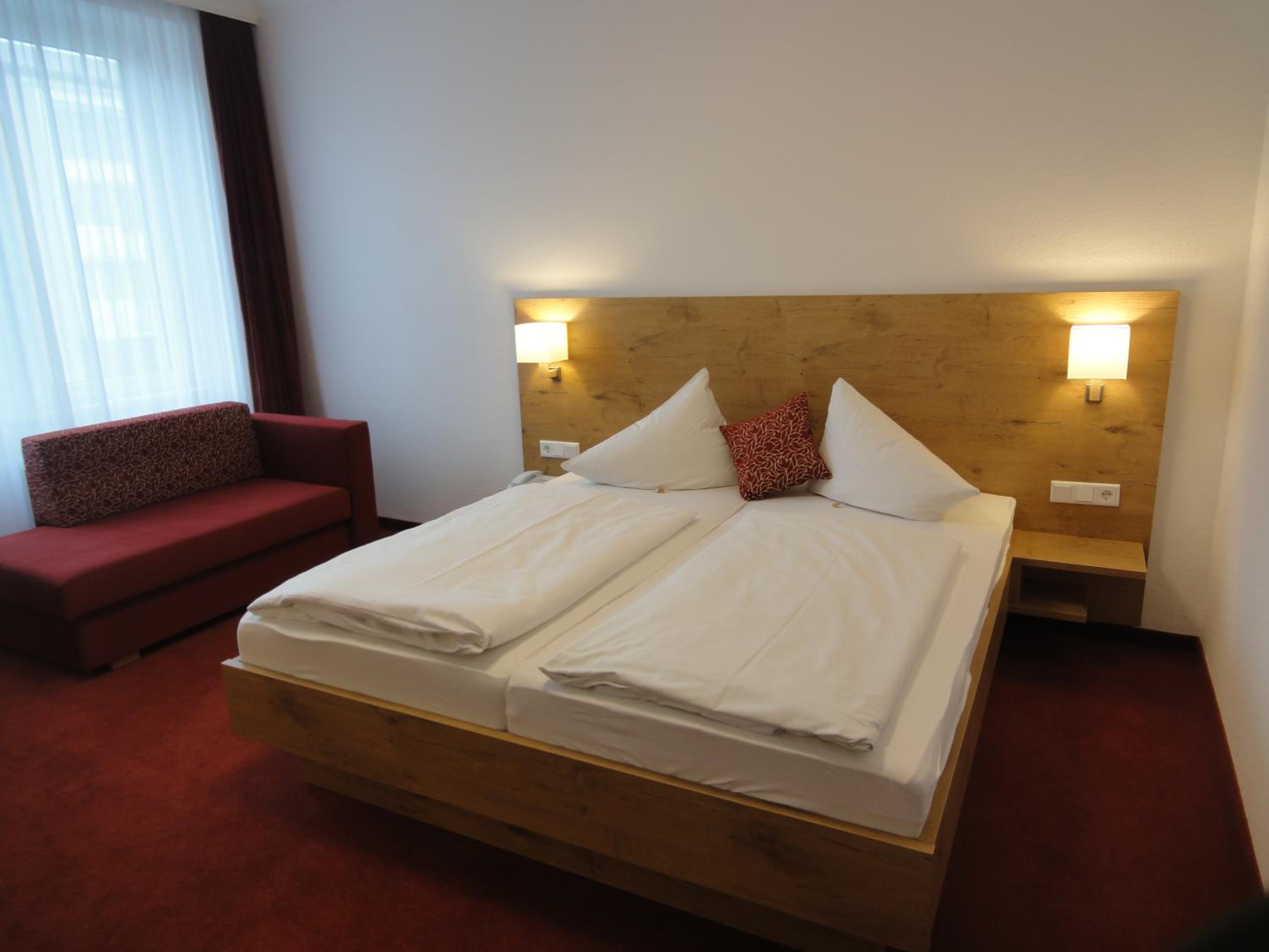 Triple Room - Main Building - Photo 2