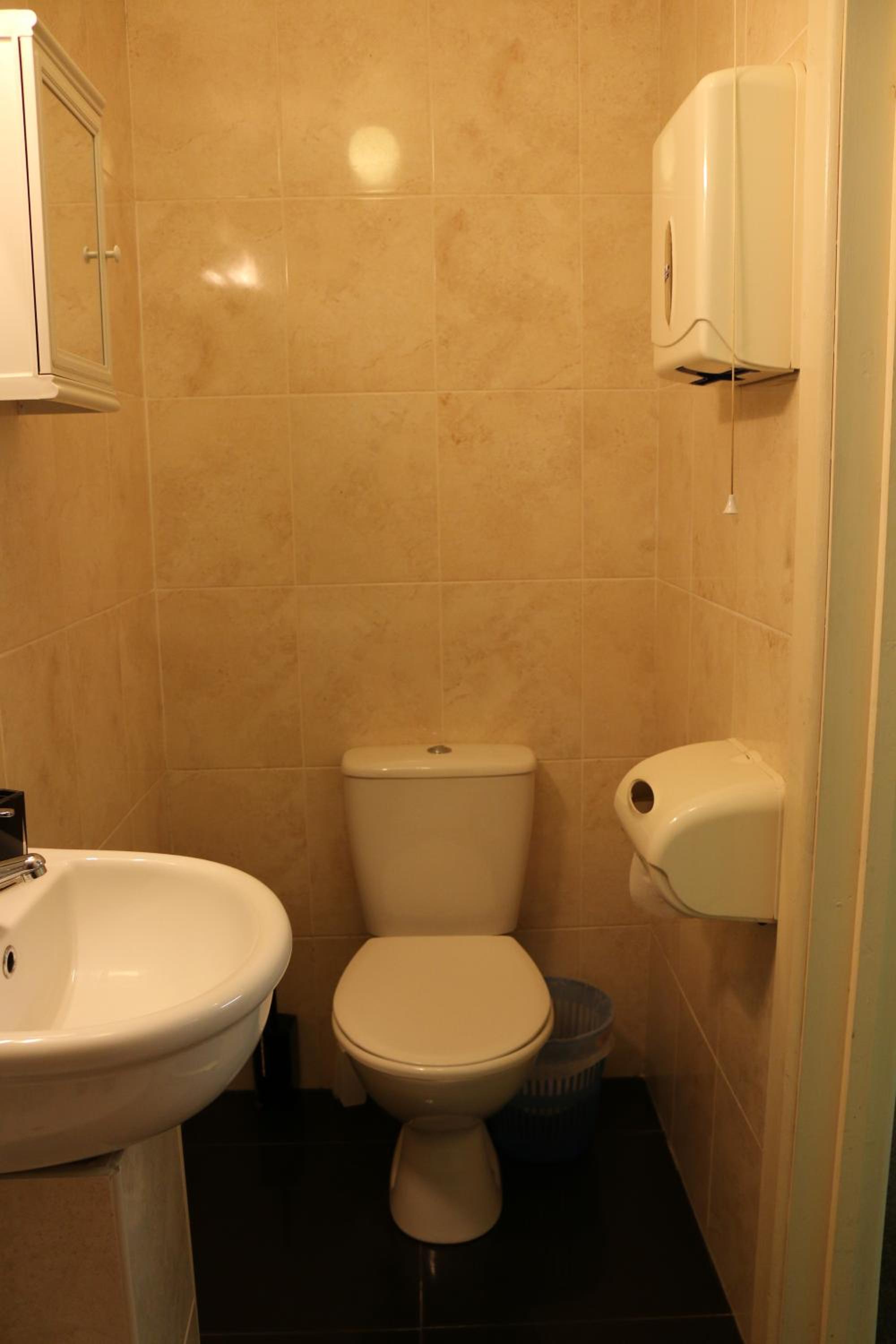 Standard Single Room with Shower photo 2