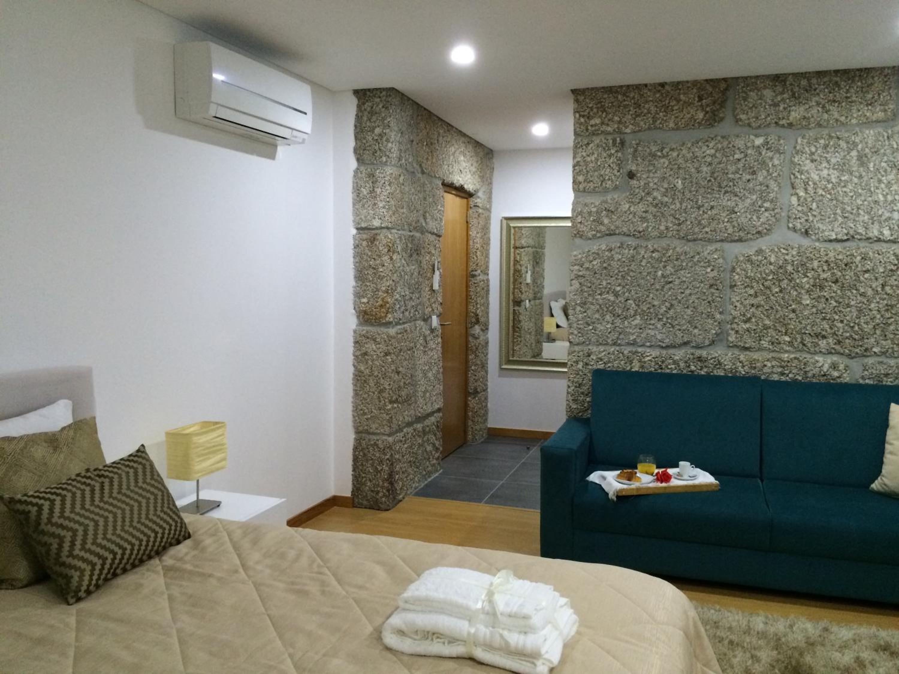 Three-Bedroom Apartment - Photo 10
