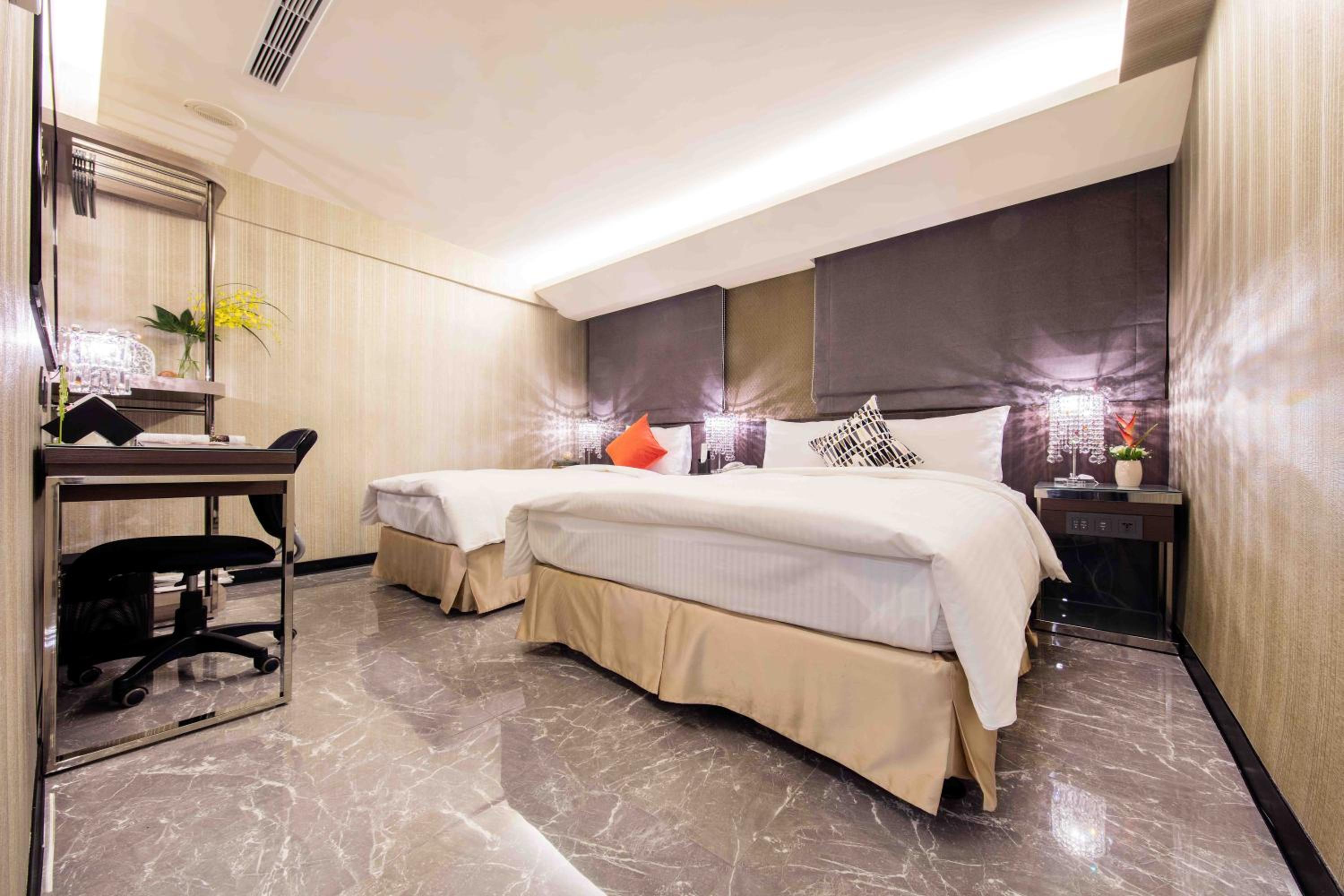 Deluxe Triple Room photo 3
