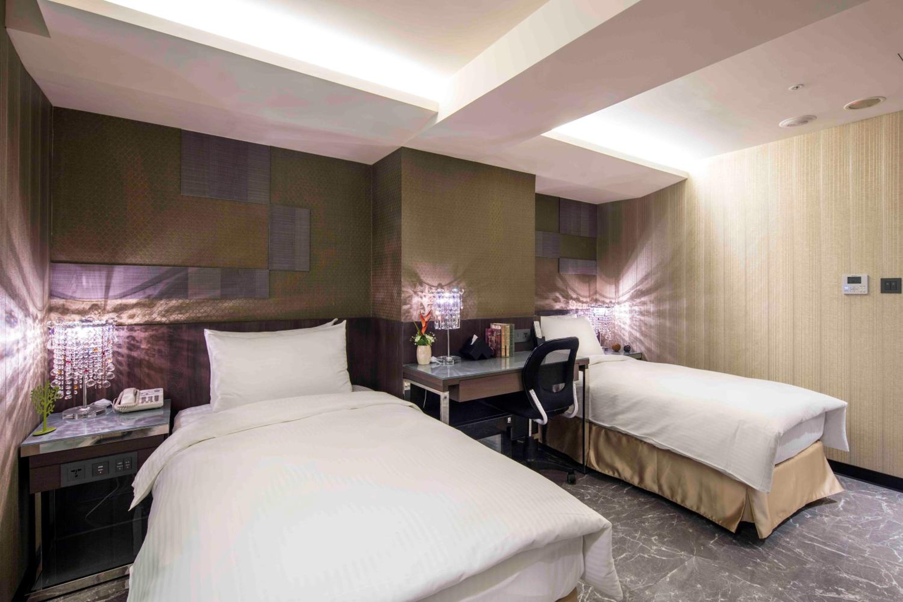 Standard Twin Room photo 3