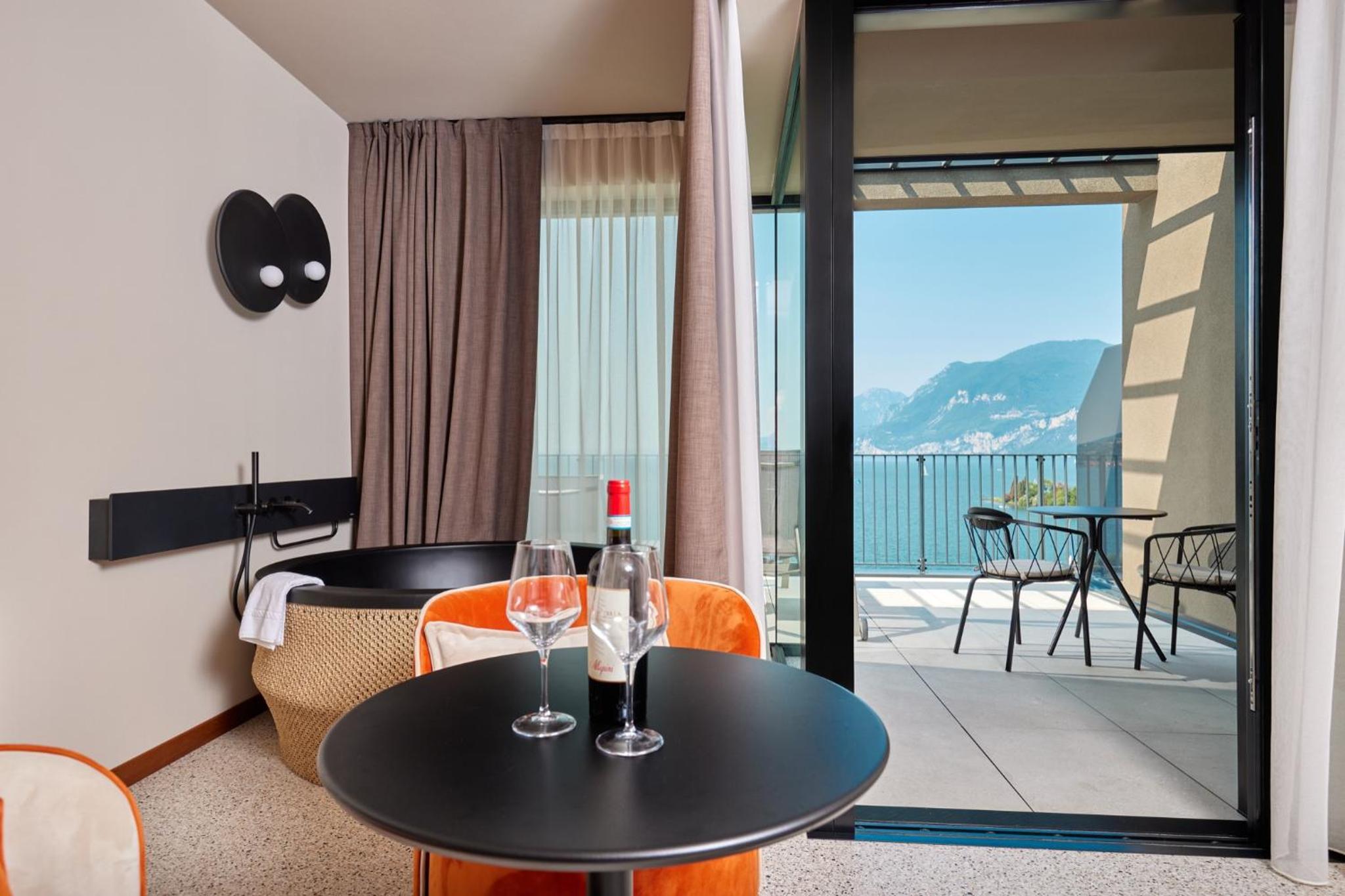 Suite Adults Only (Pets not allowed) photo 1
