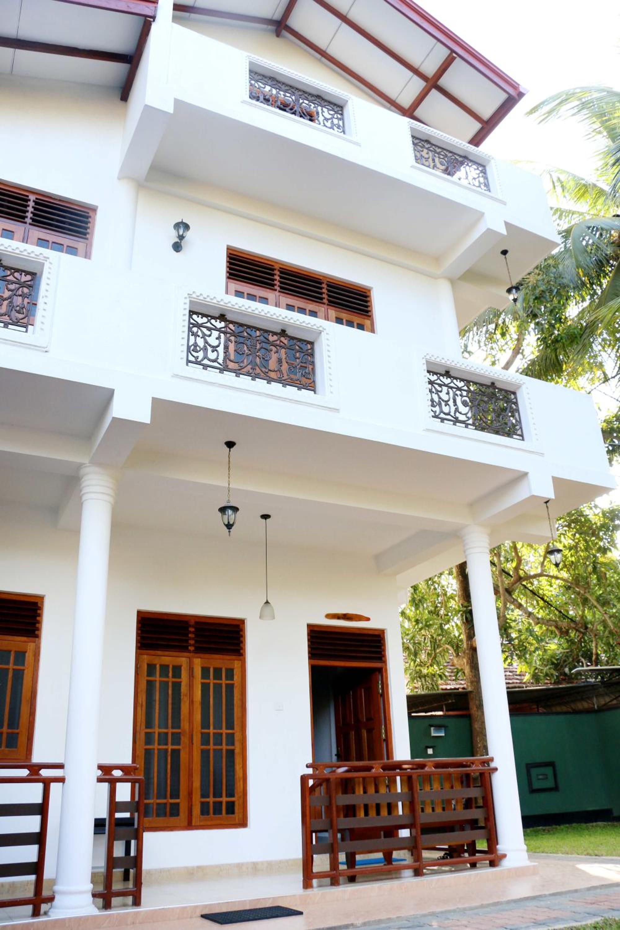 Four-Bedroom House photo 2