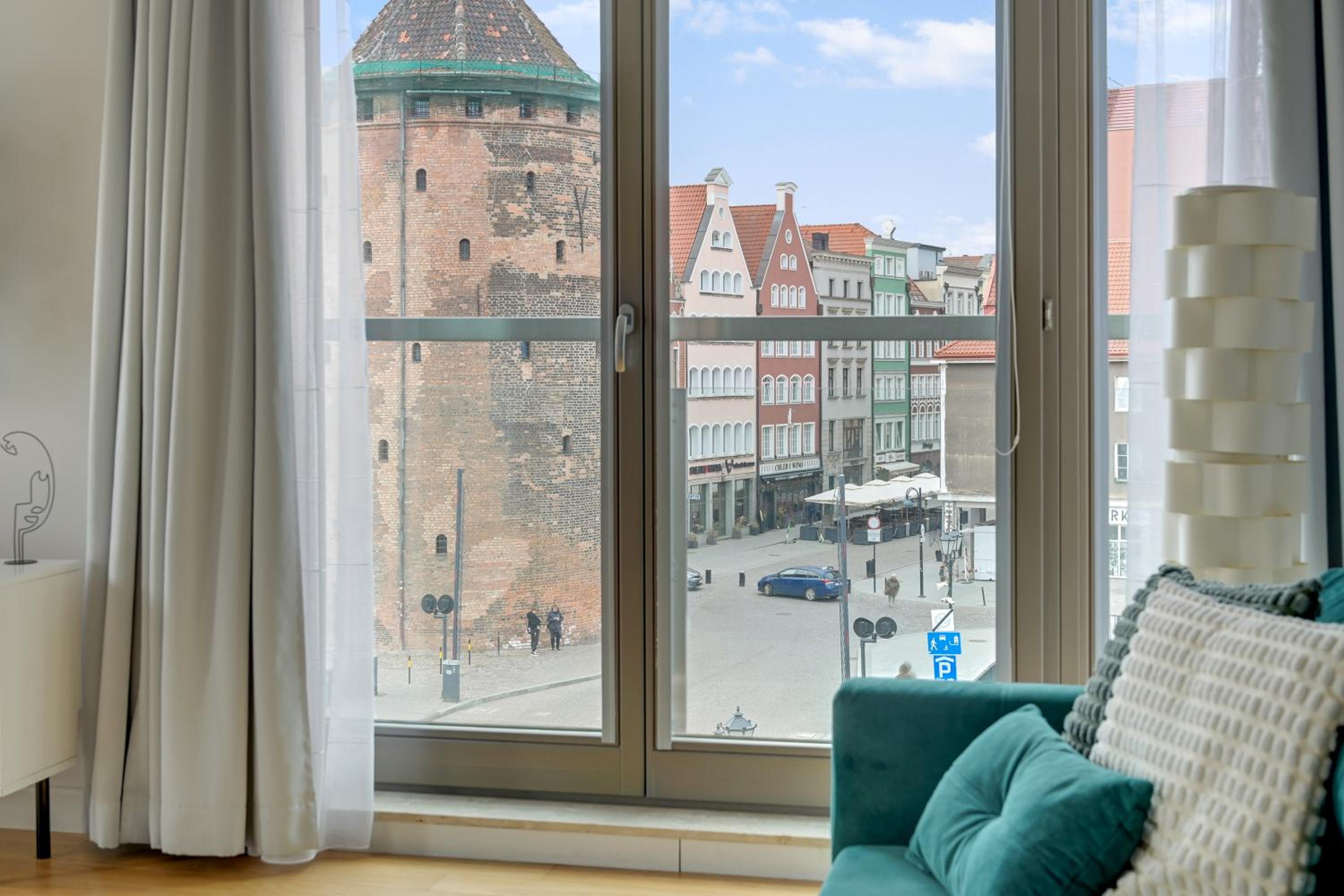 Two-Bedroom Deluxe Apartment with Balcony