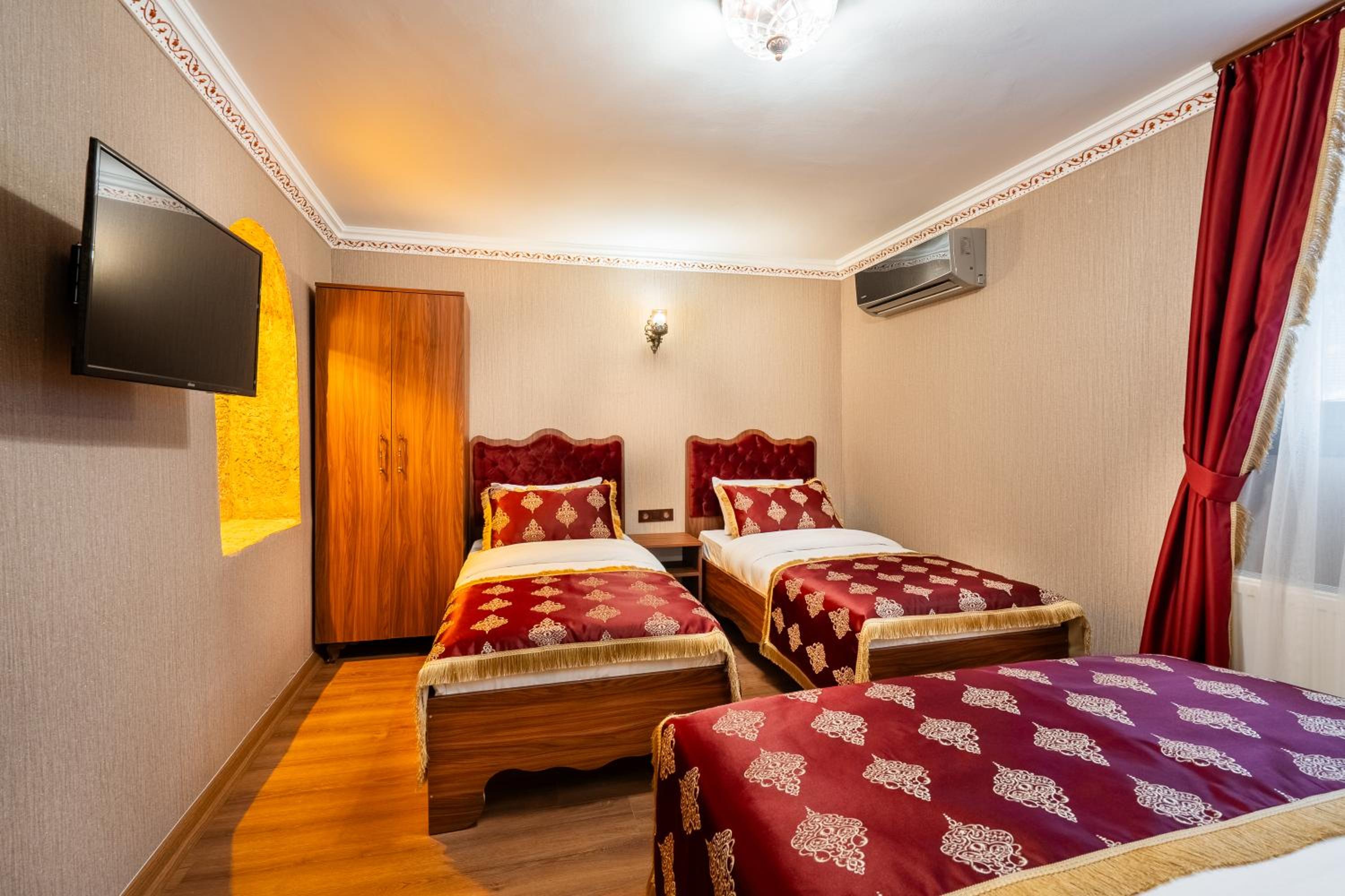 Two-Bedroom Suite photo 1