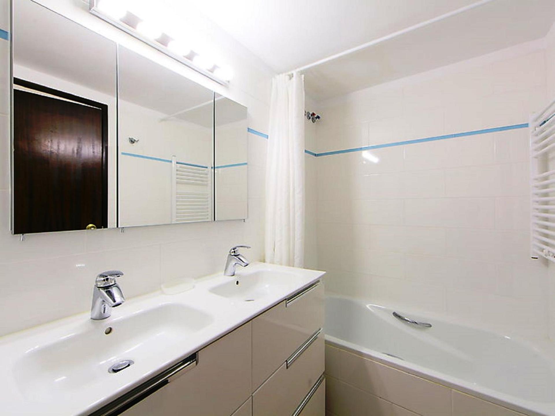 Apartment with Sea View photo 3
