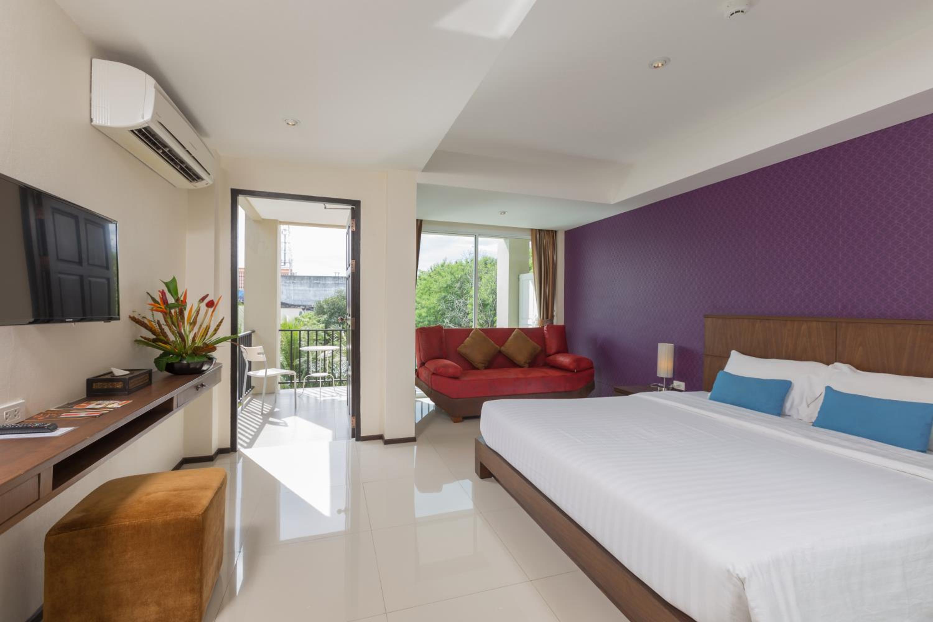 Deluxe Double Room - Photo 12