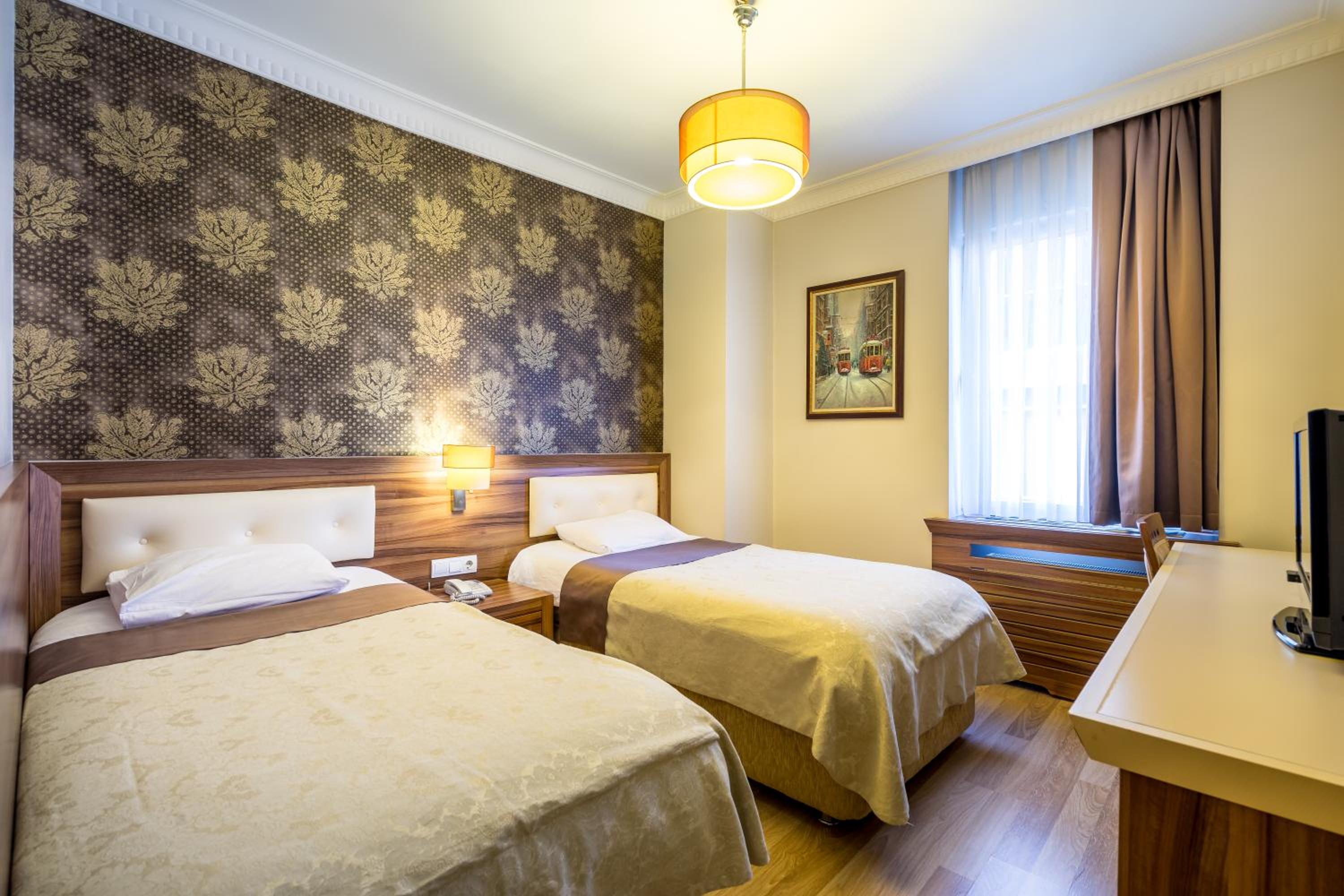 Standard Twin Room photo 3