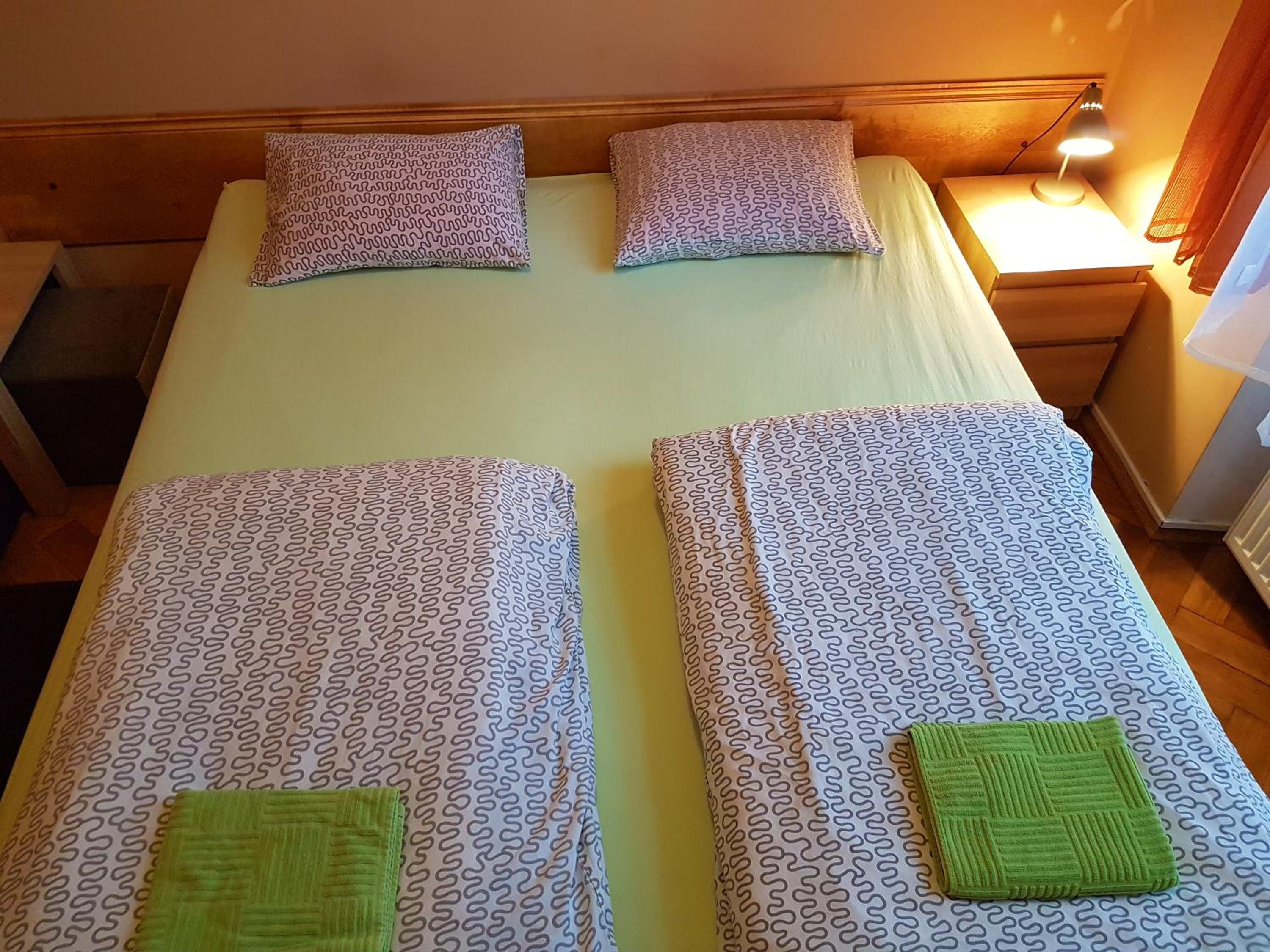 Double Room with Bathroom - Photo 14