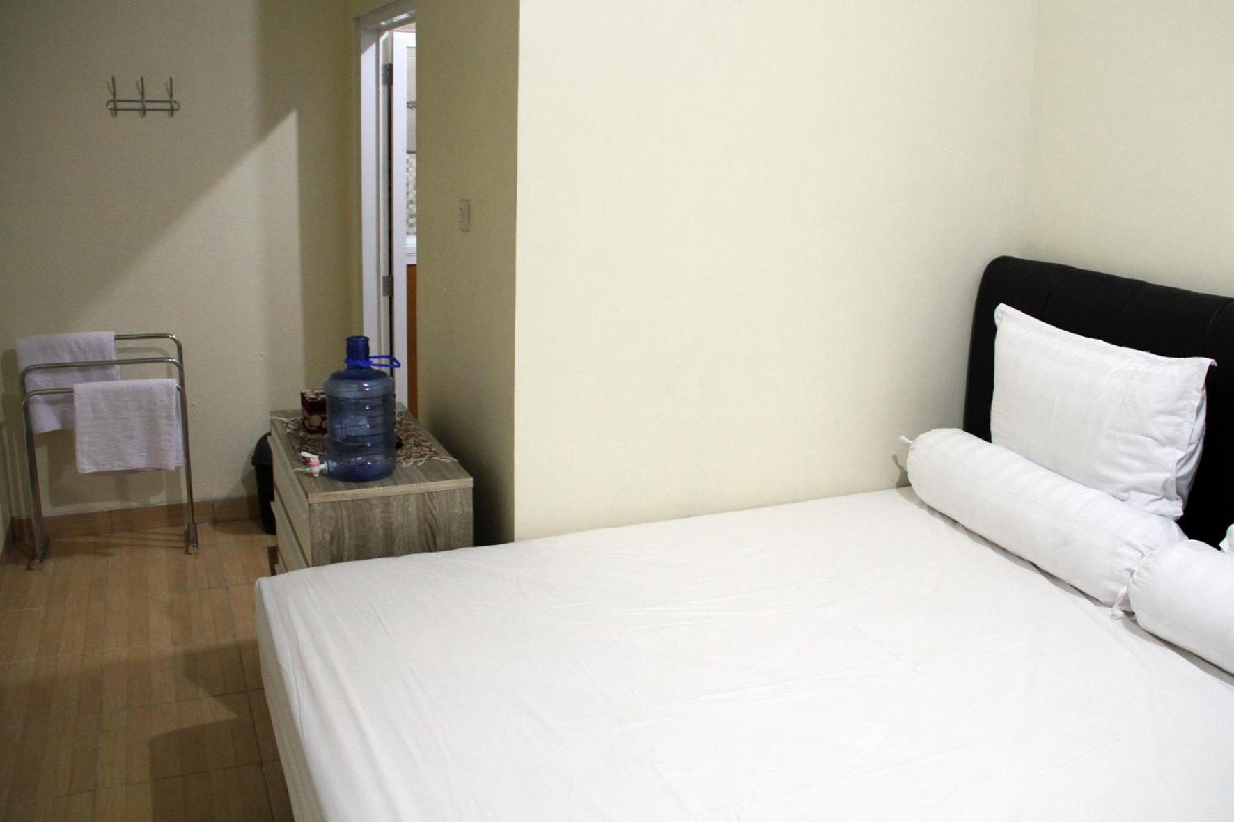Standard Double Room - Photo 3