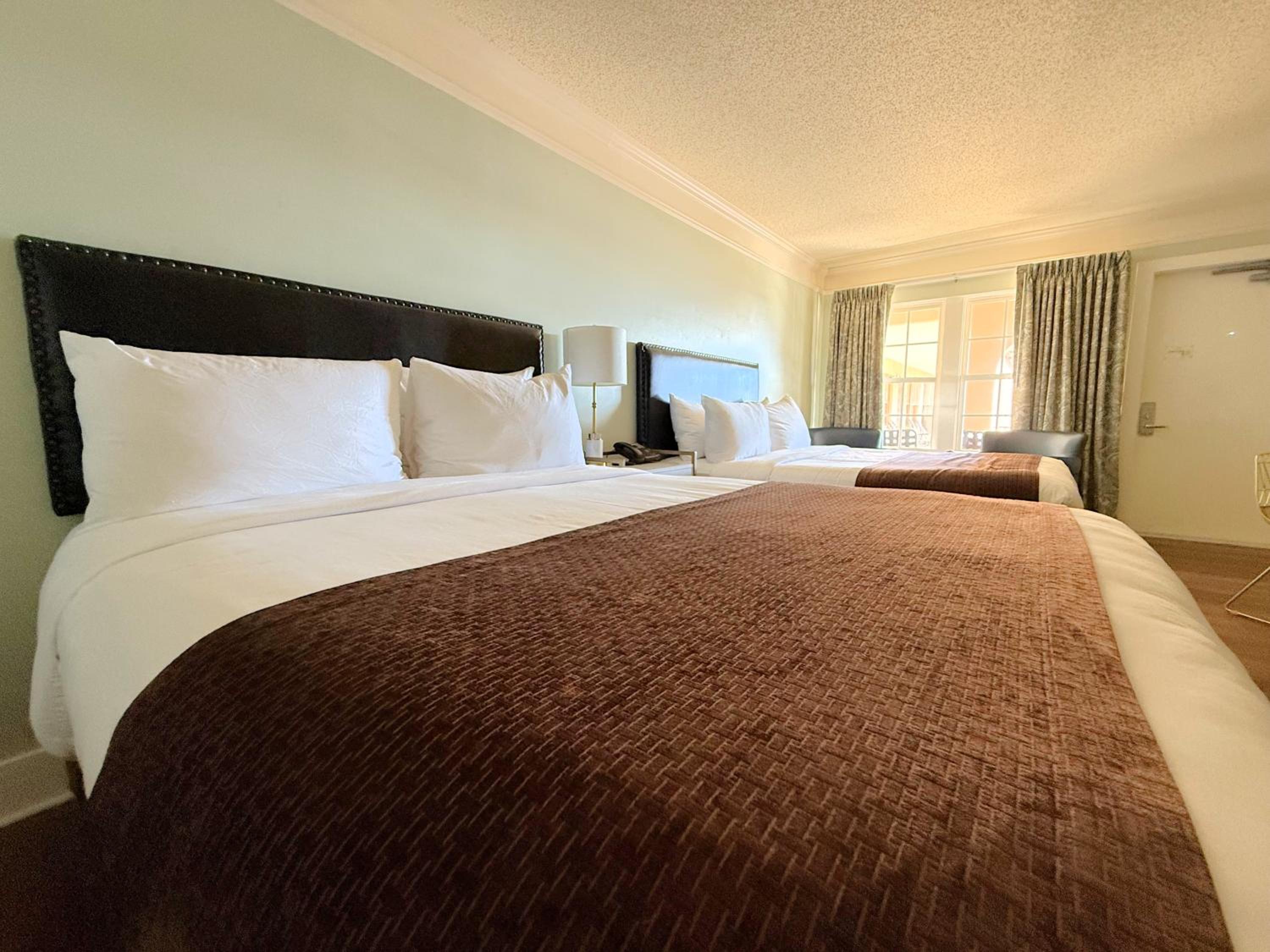 Double Room with Bay View