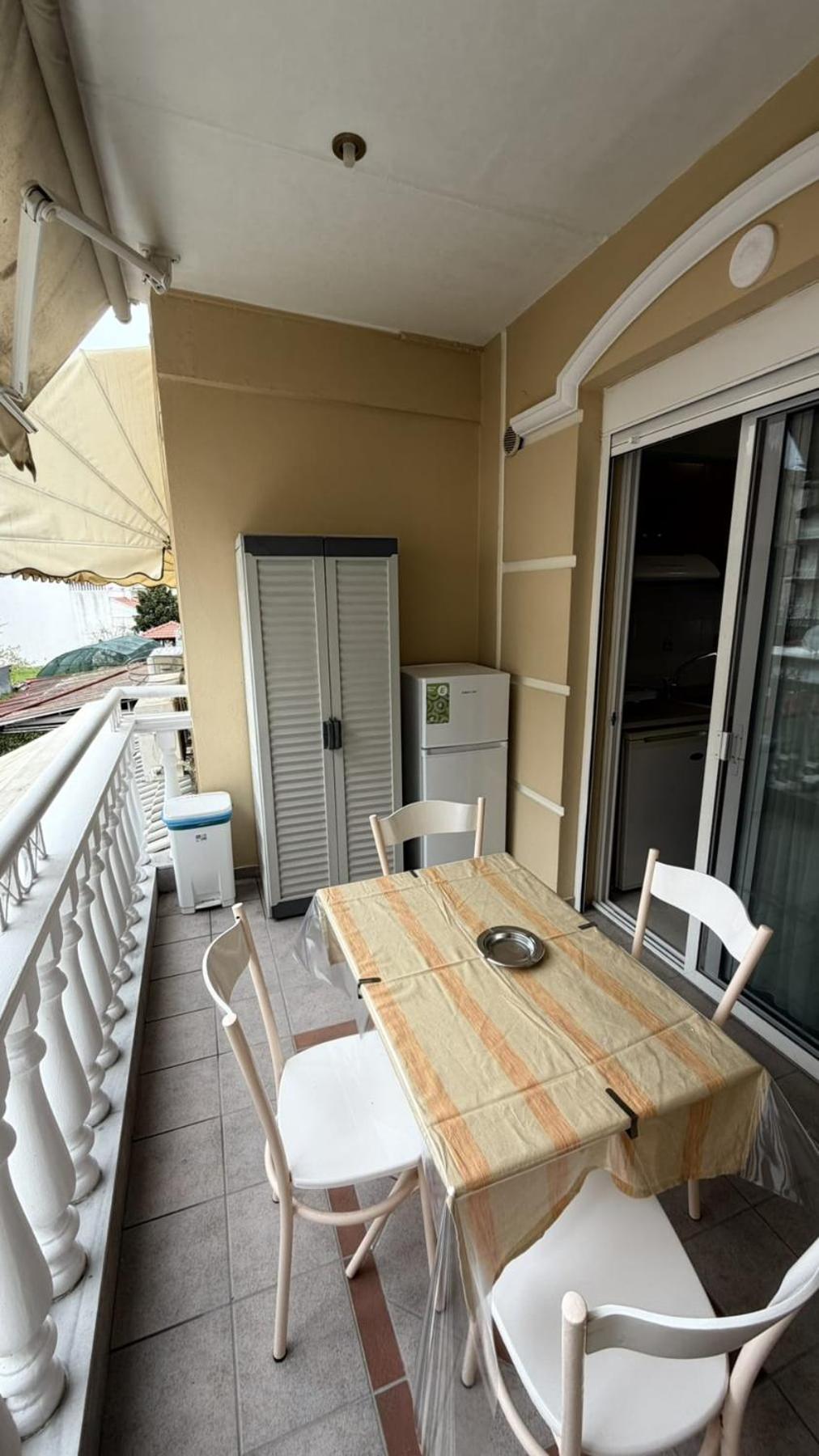 Studio with Balcony photo 3