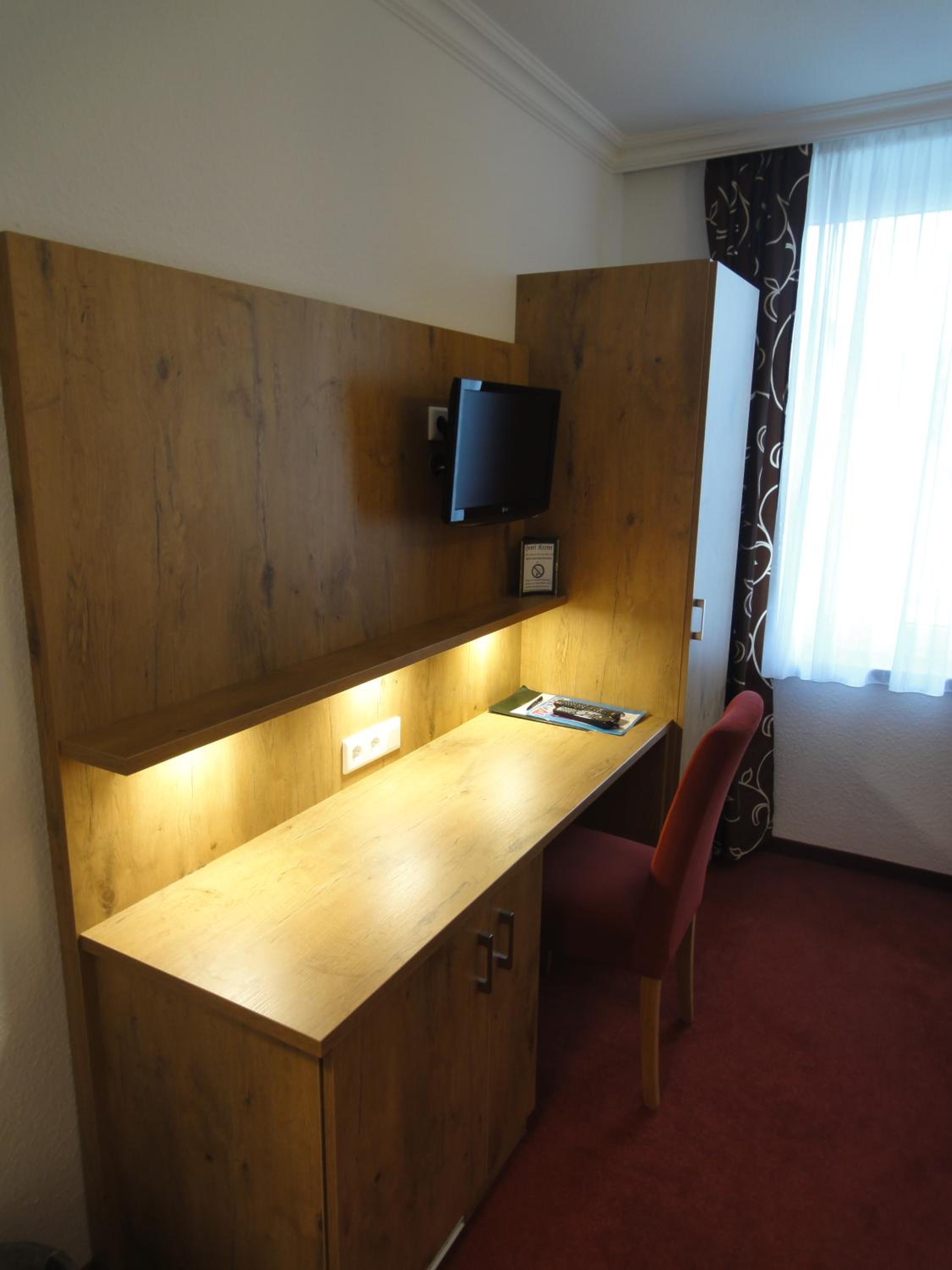 Single Room - Main Building photo 3