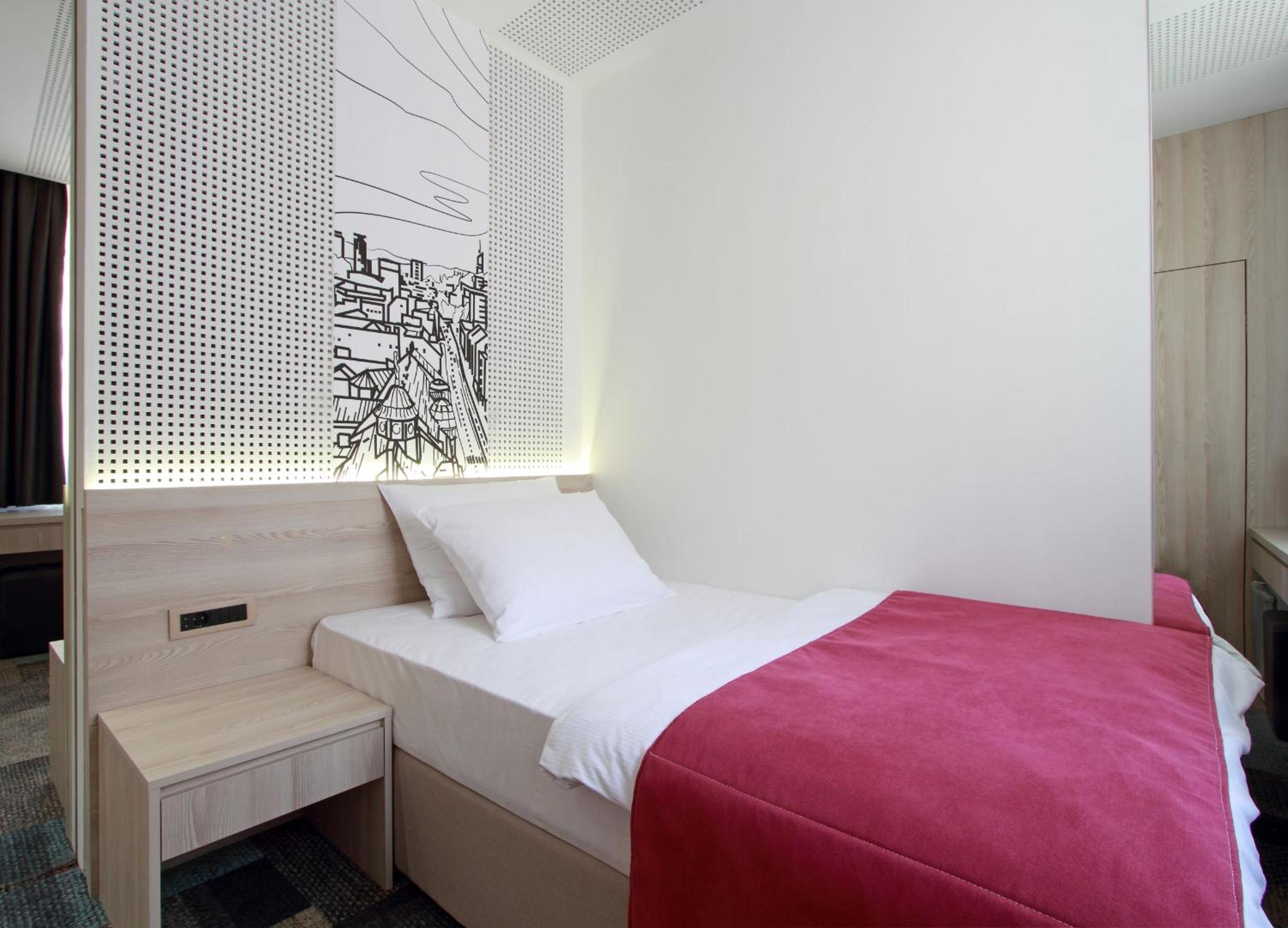 Budget Double Room photo 1
