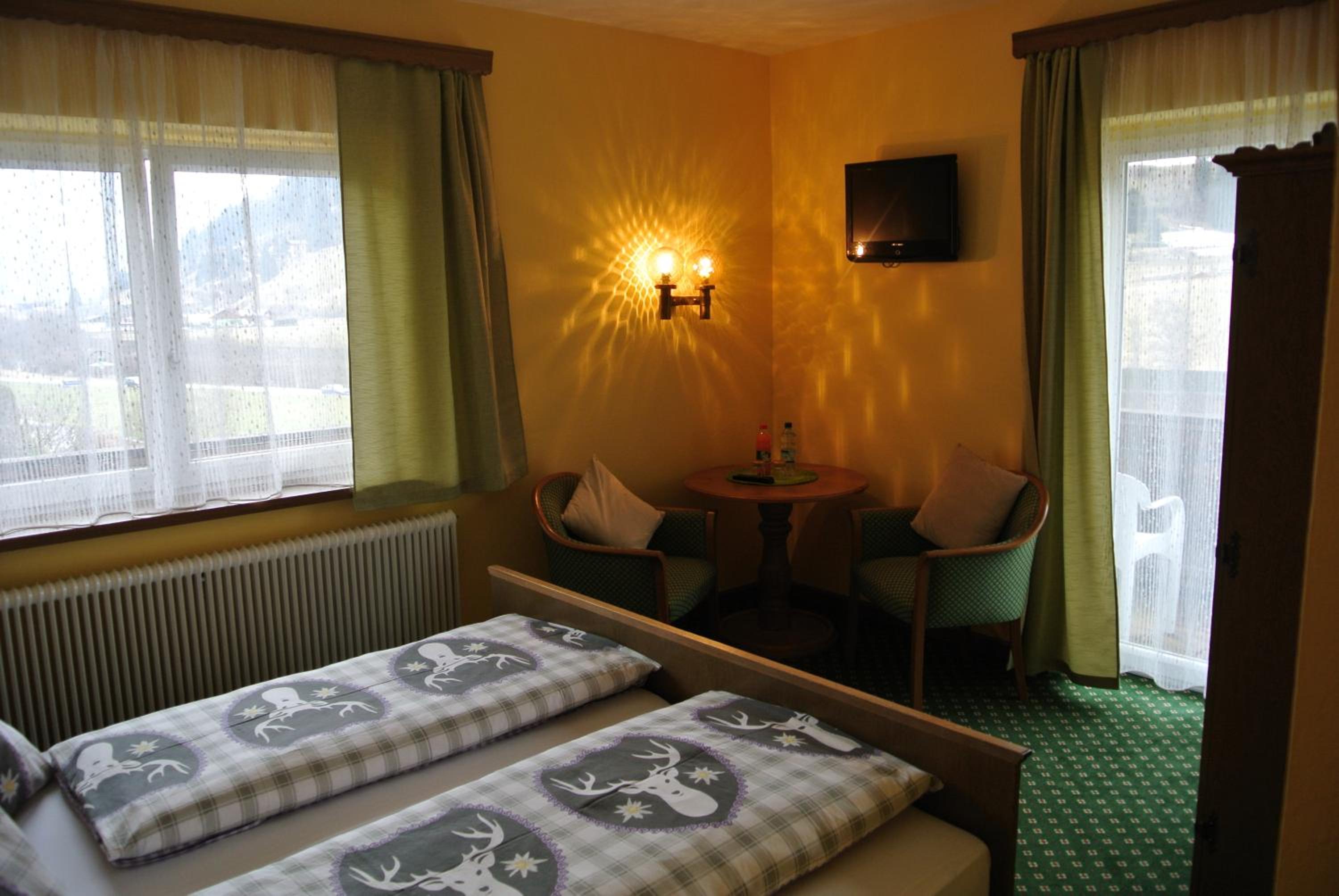 Double Room with Balcony photo 3