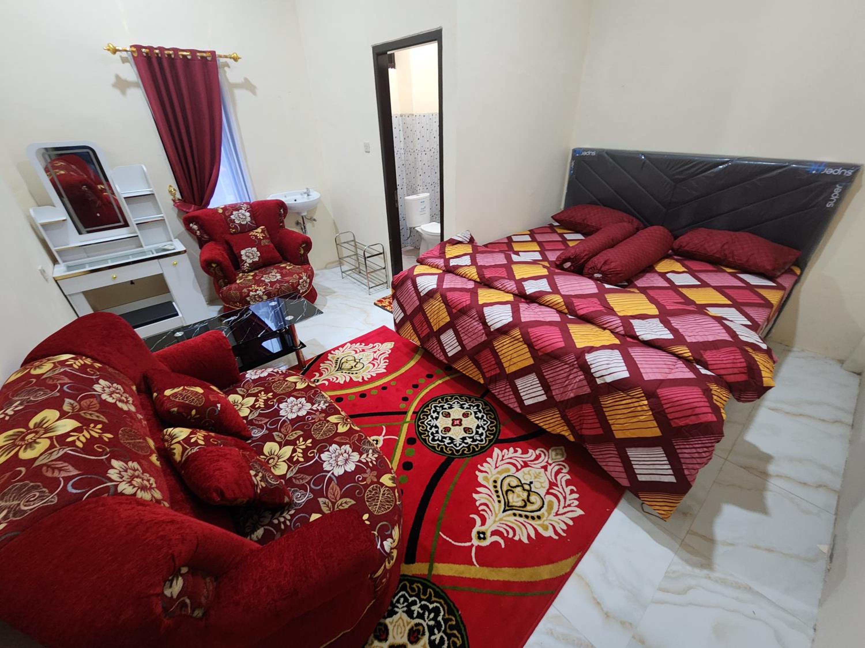 Family Room - Photo 6