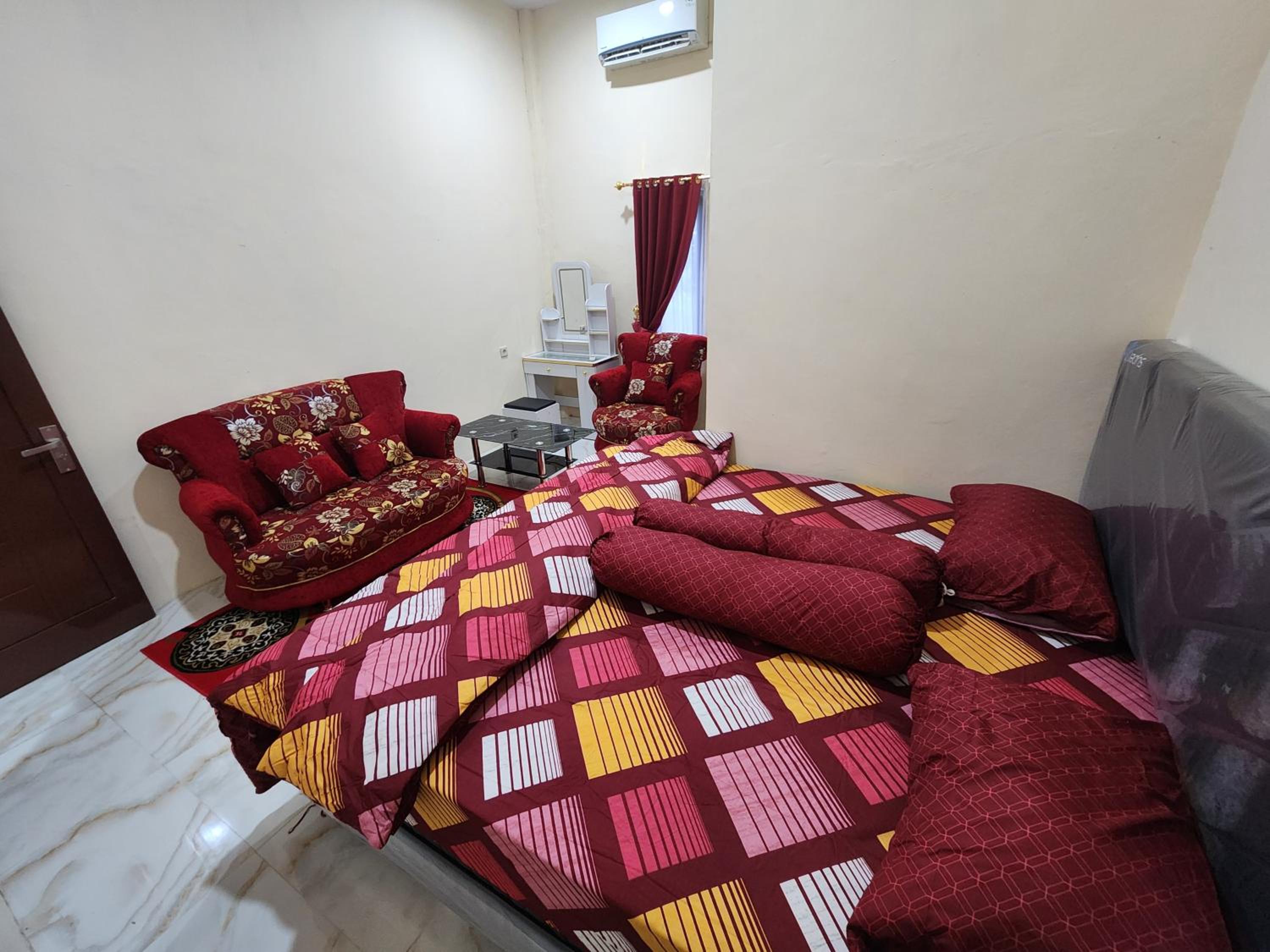 Family Room - Photo 9