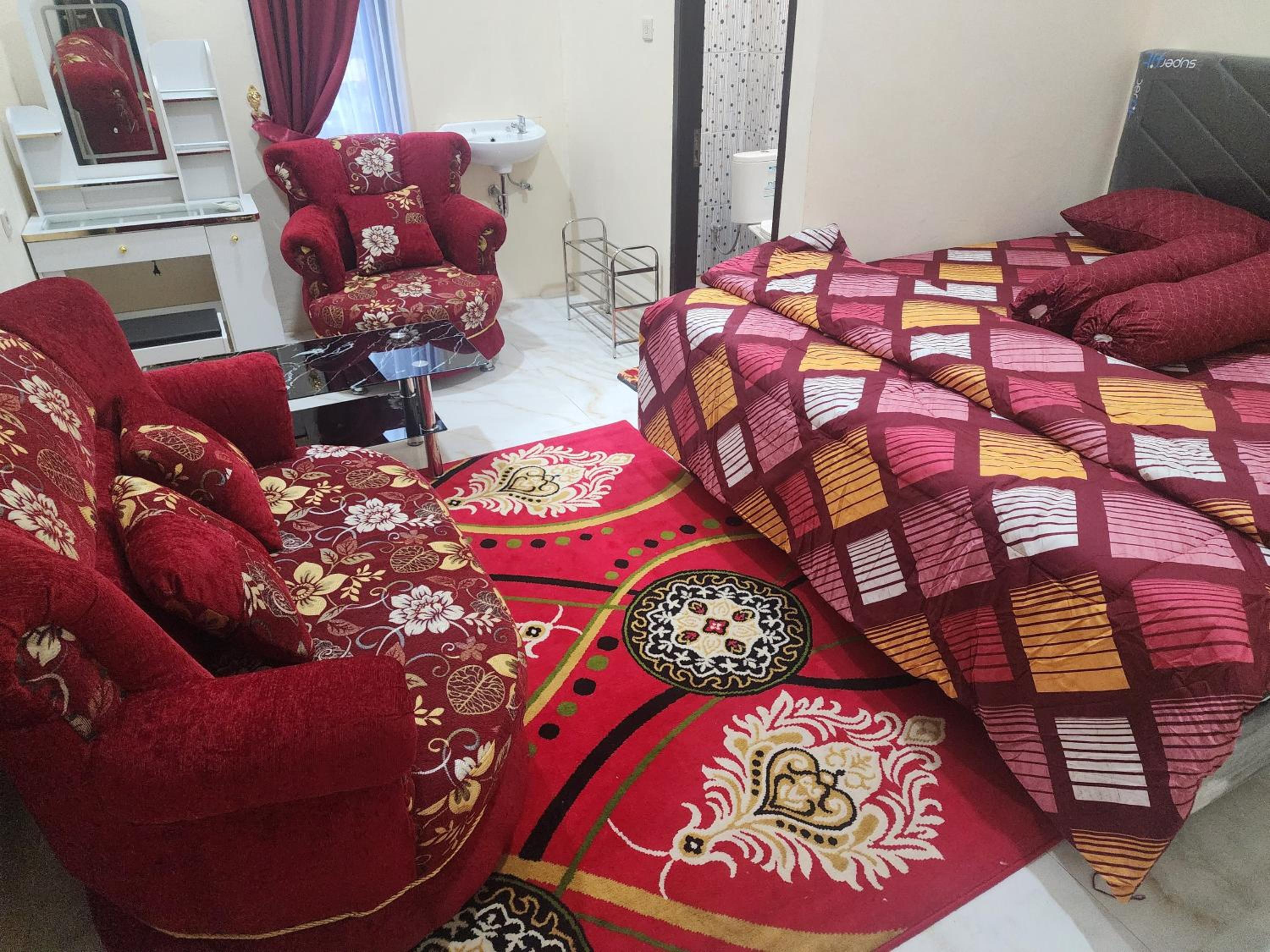 Family Room - Photo 16