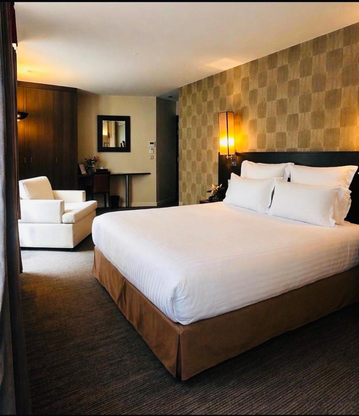 Triple Room - Deluxe photo 2