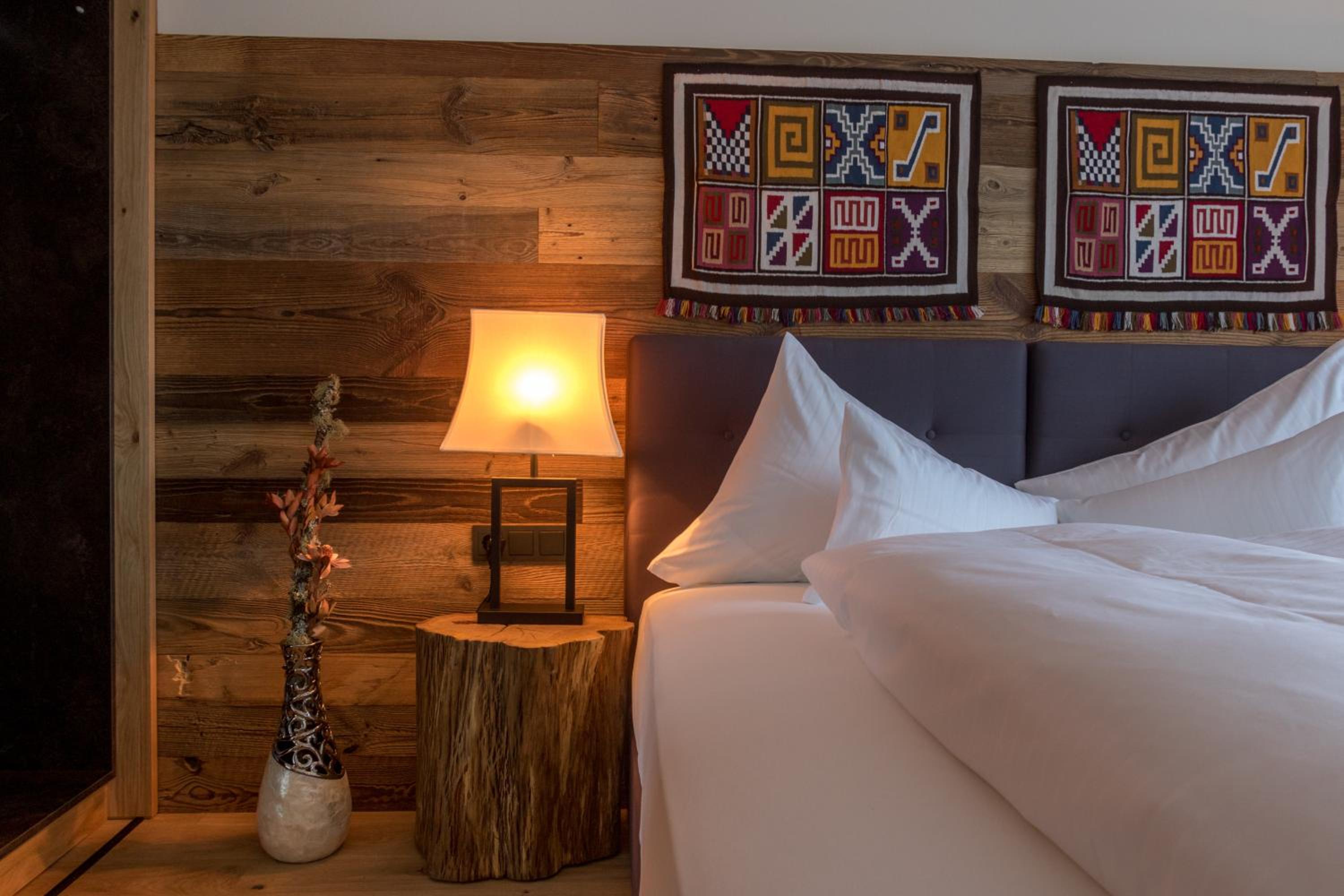 Deluxe Double Room - Photo 16