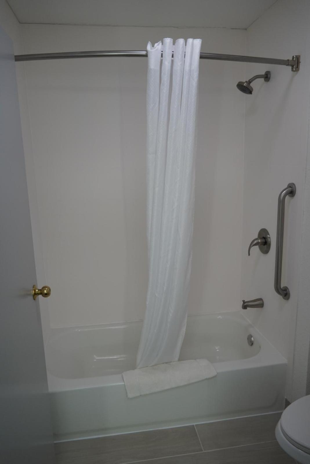King Suite - Photo 4