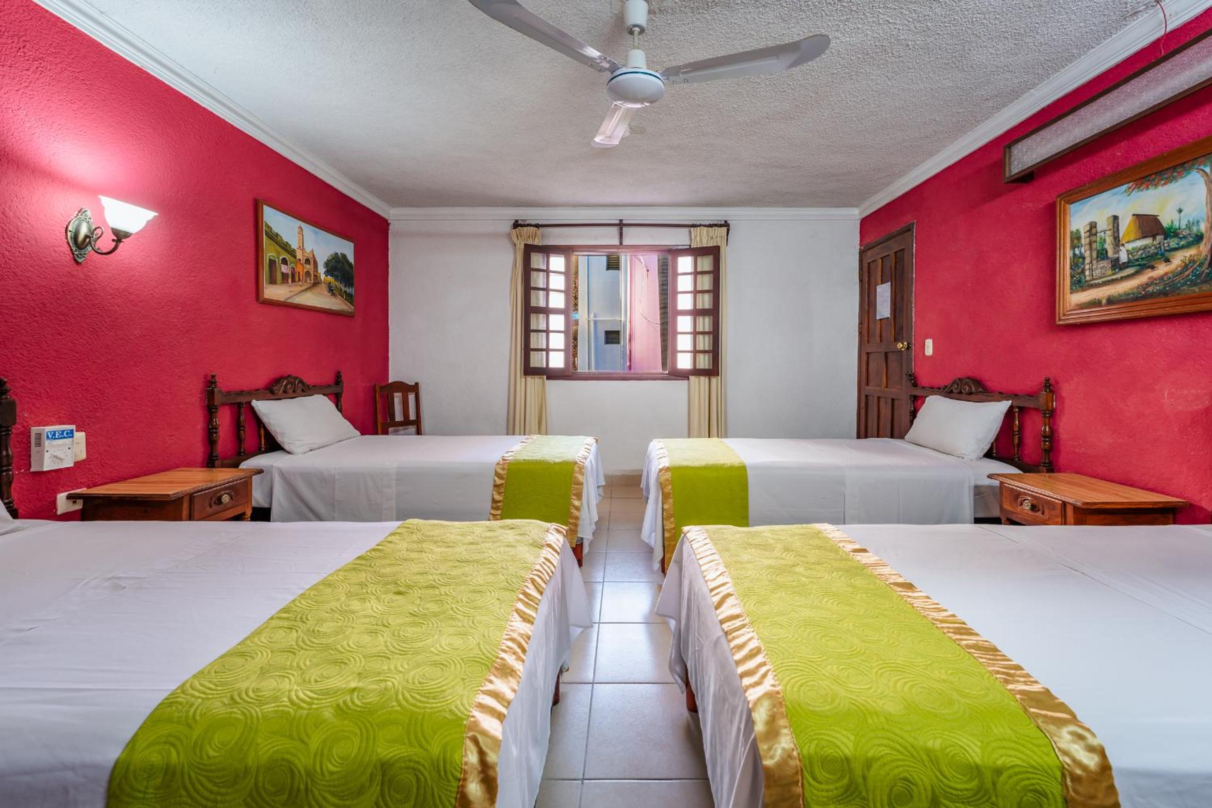 Quadruple Room - Photo 4