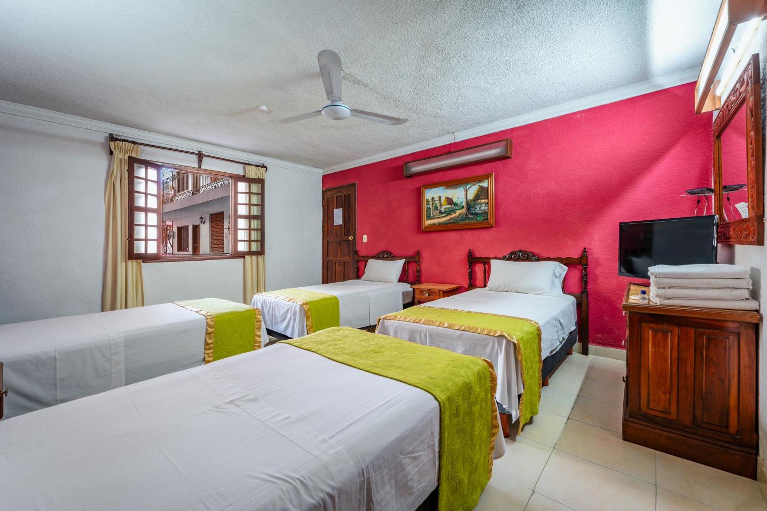 Quadruple Room - Photo 6