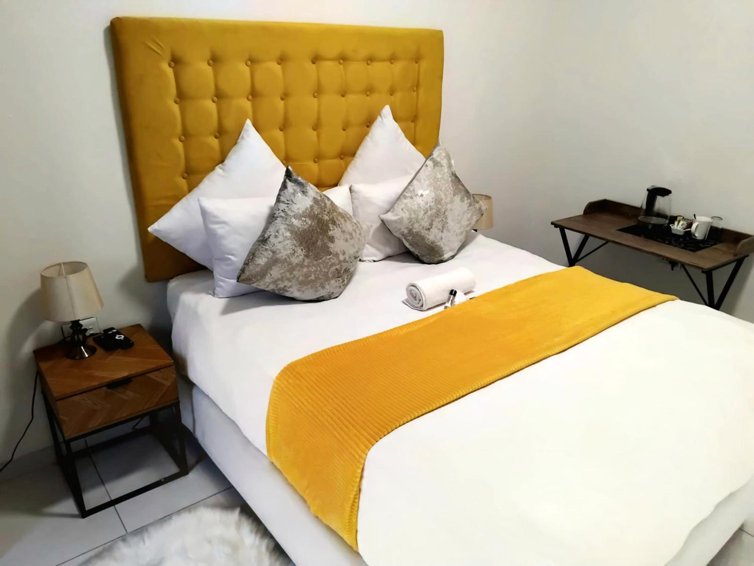 Budget Double Room photo 1