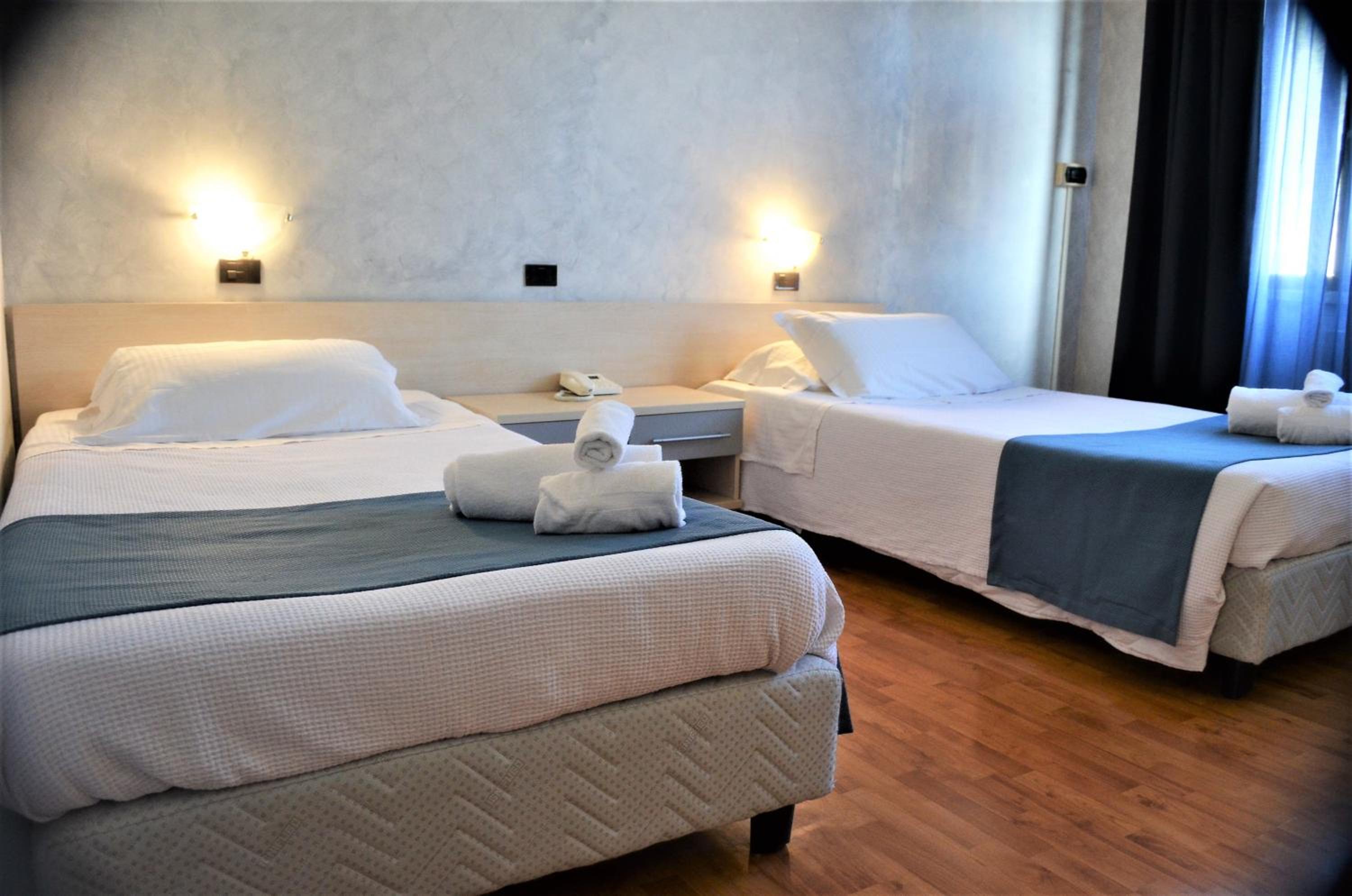 Triple Room - Photo 2