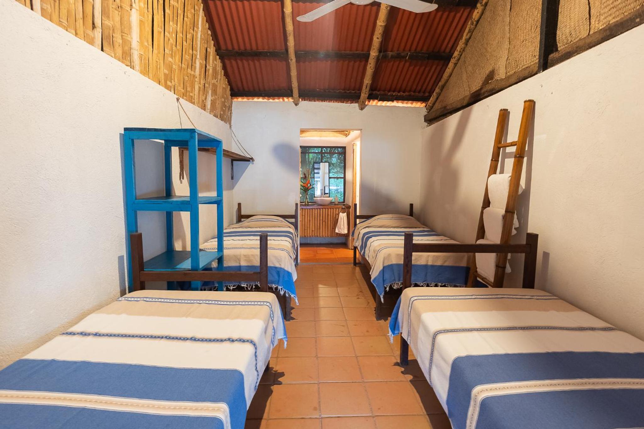 Mixed Dormitory Room photo 2