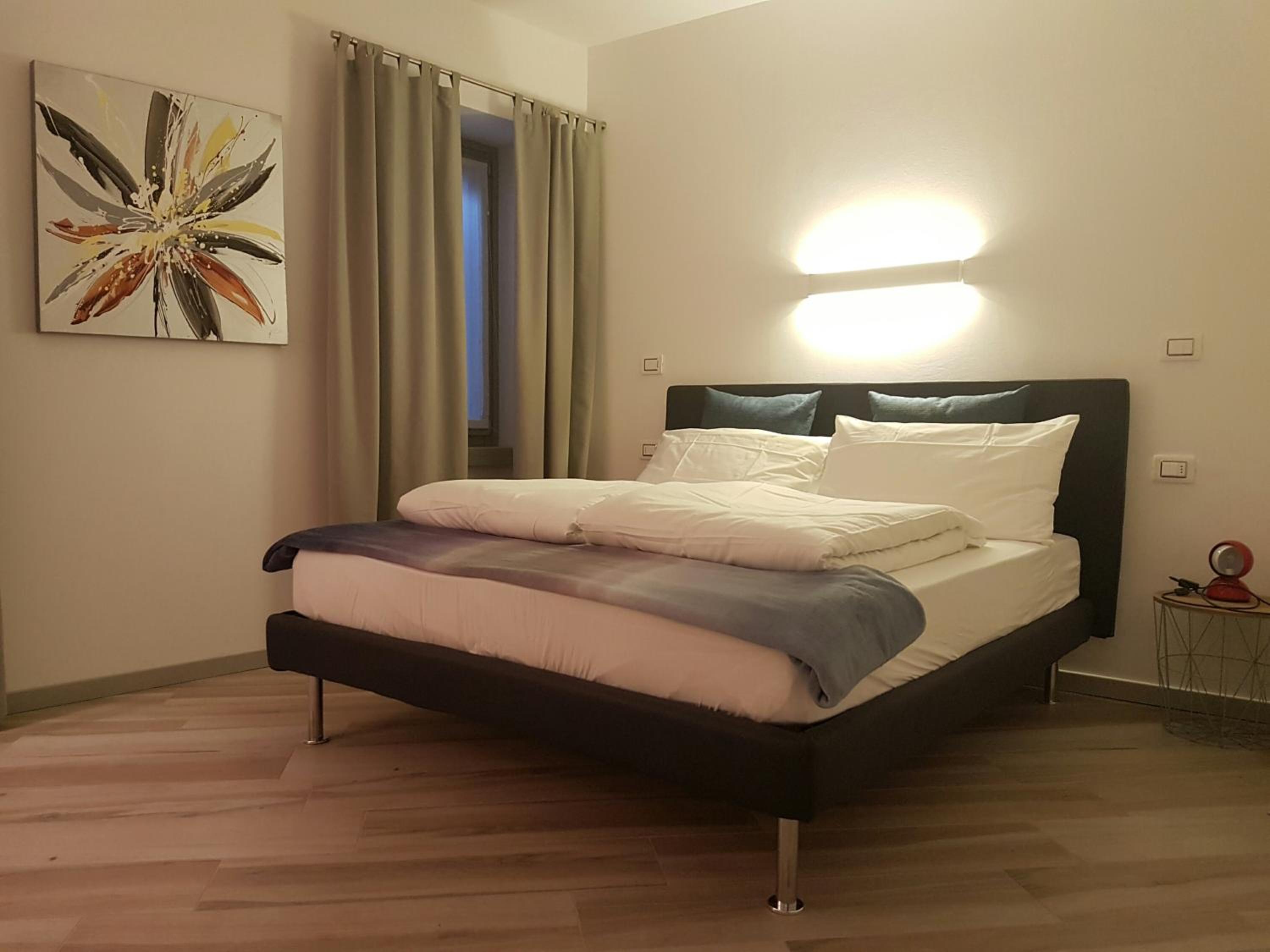 Double Room - Photo 10