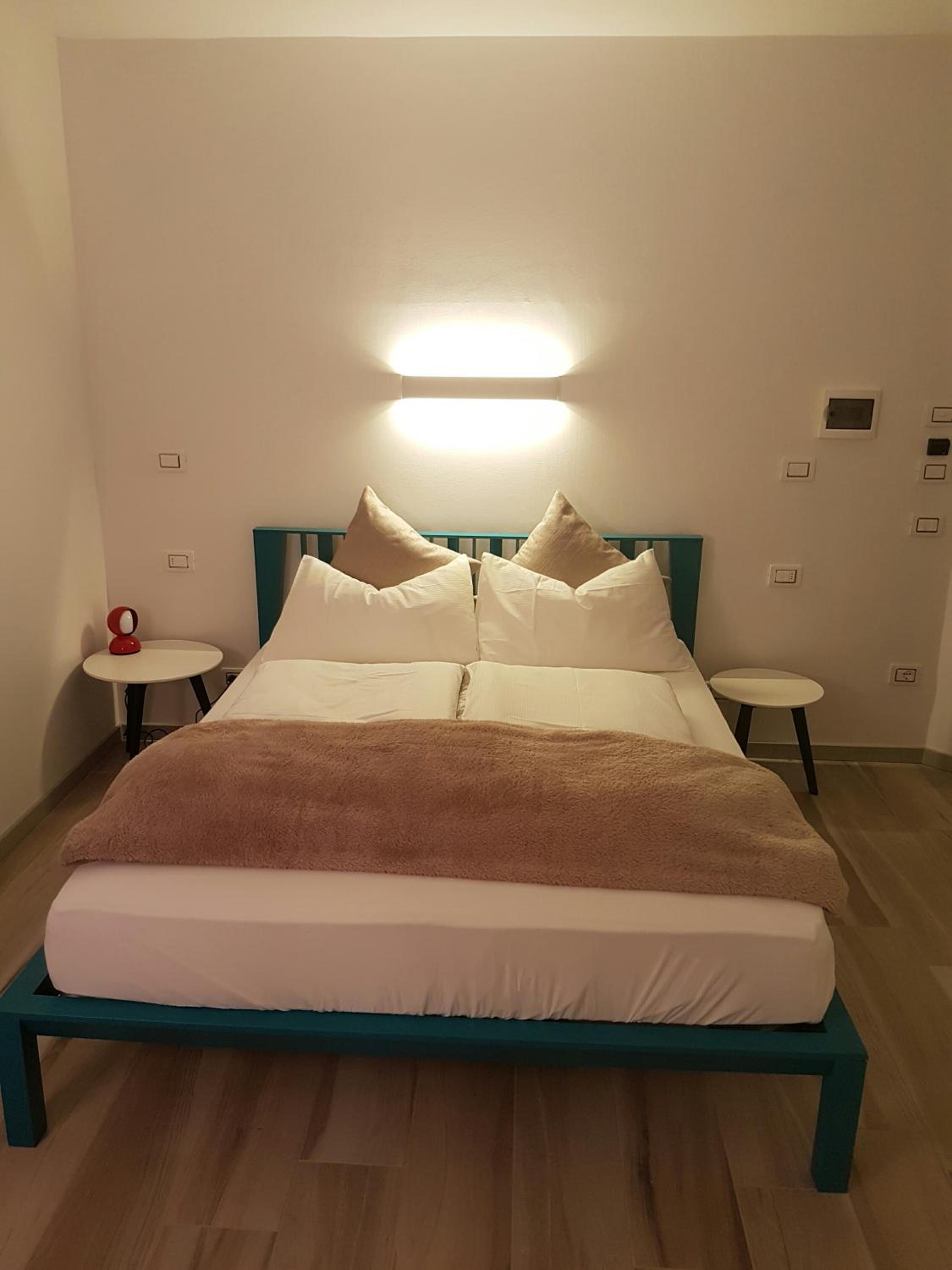 Double Room - Photo 11