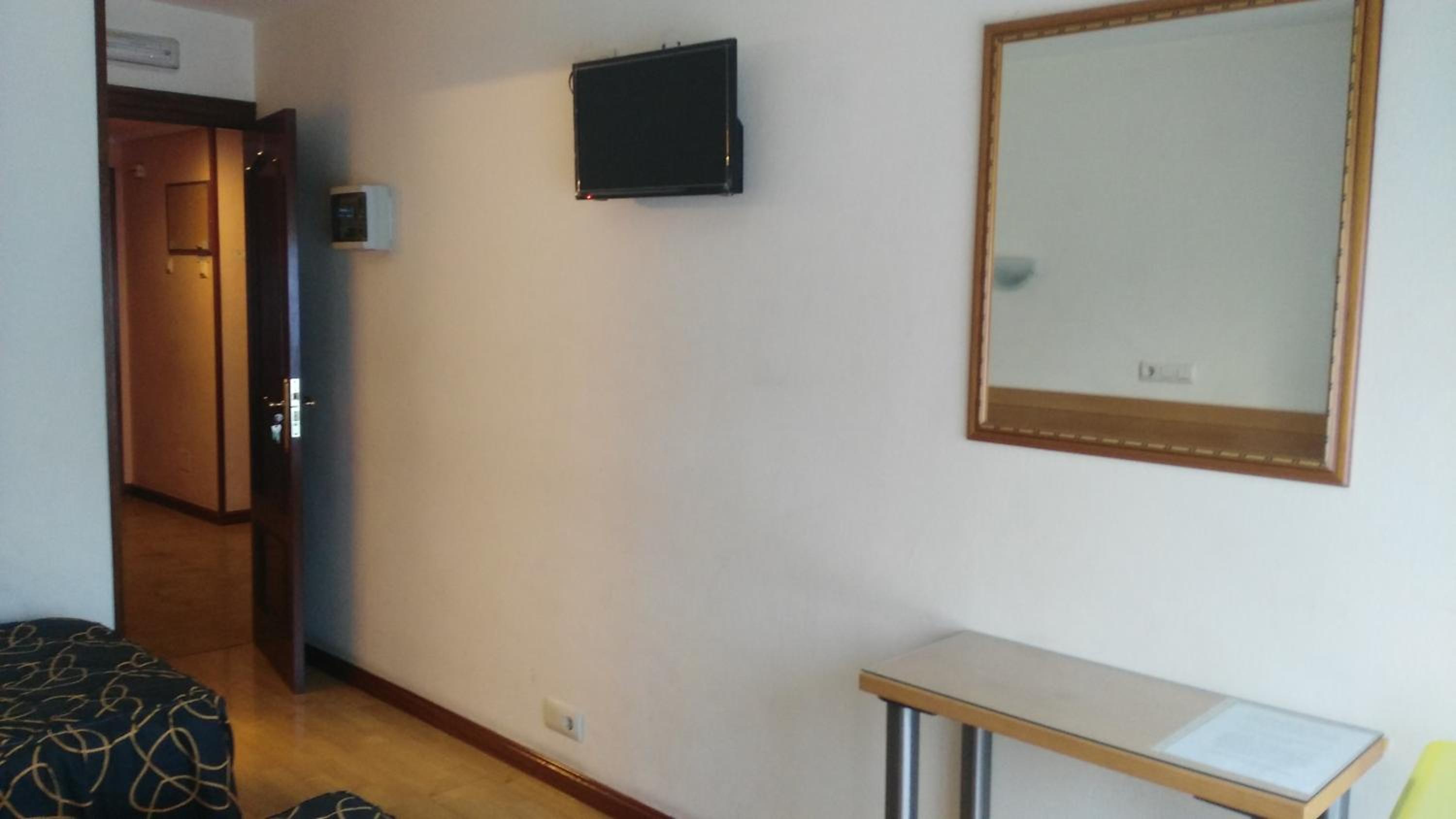 Habitación Doble con Baño Privado