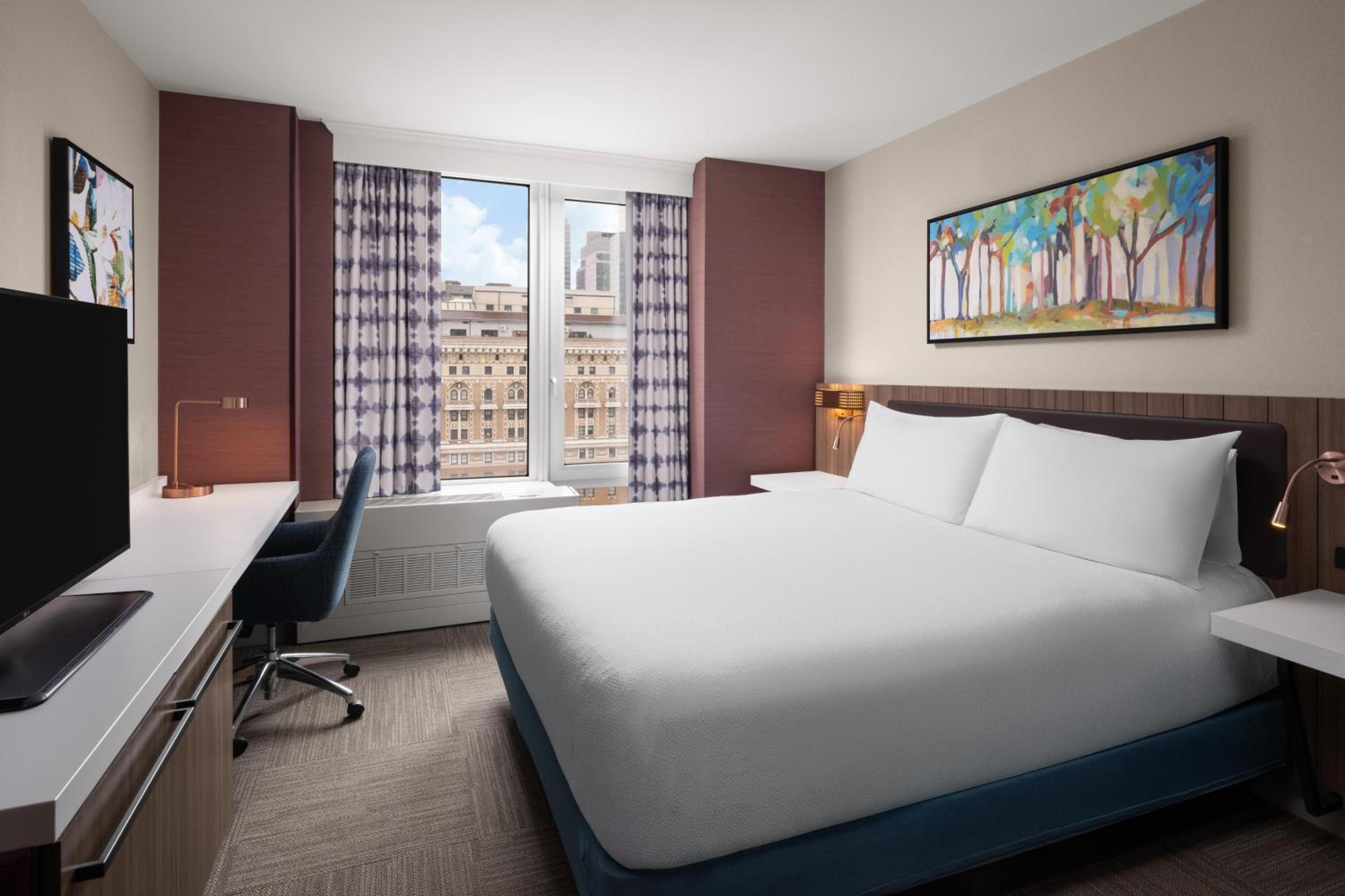 King Corner Room with Panoramic View