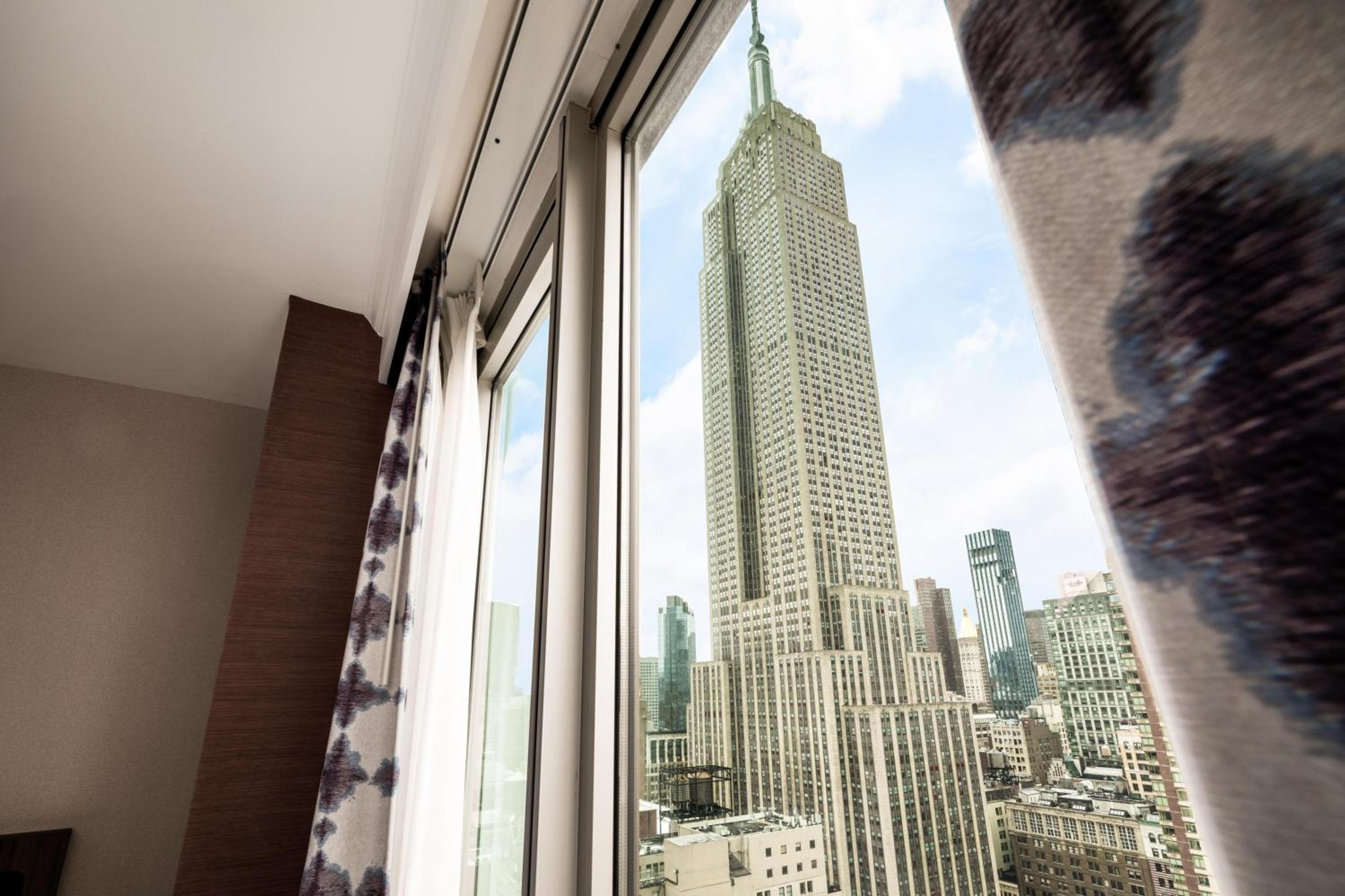 King Corner Room with Panoramic View