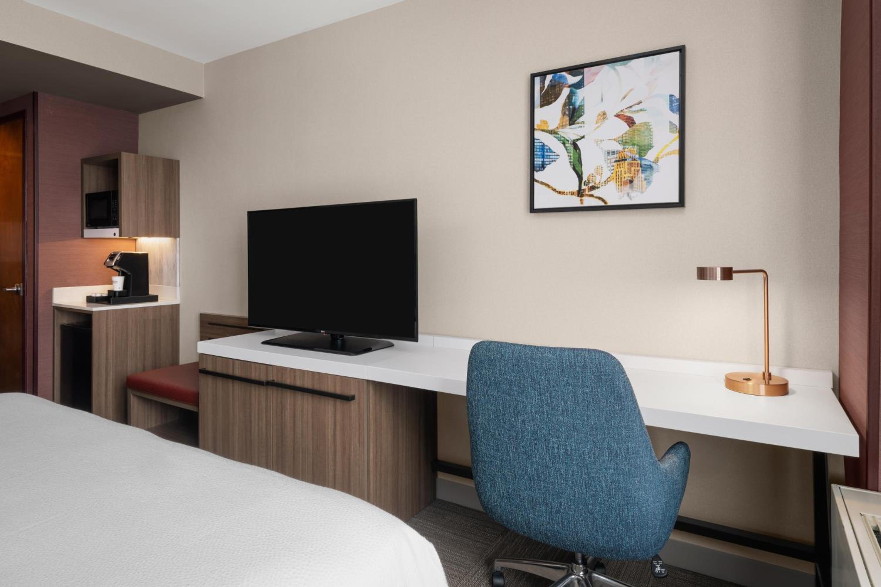 King Corner Room with Panoramic View