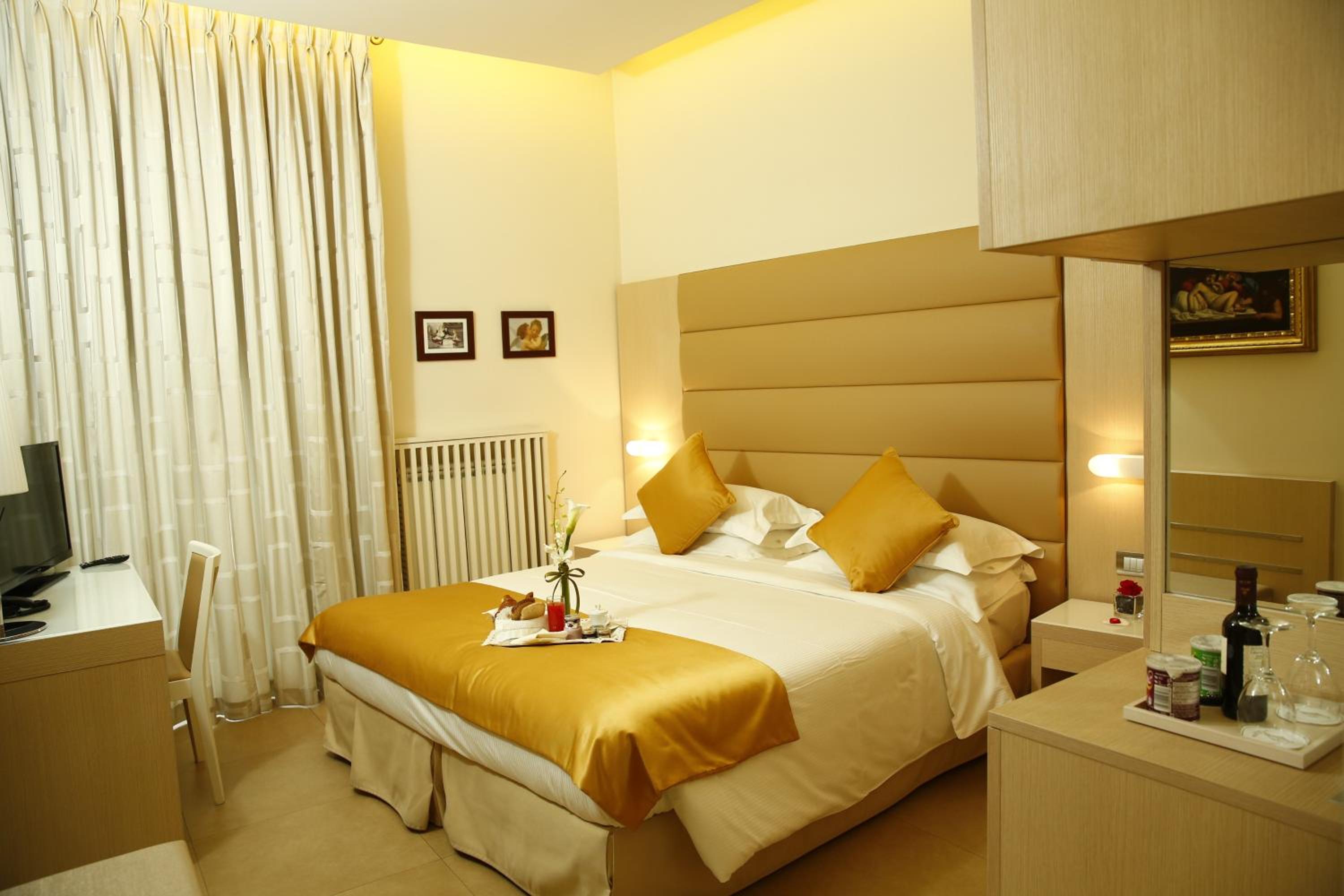 Deluxe Single Room