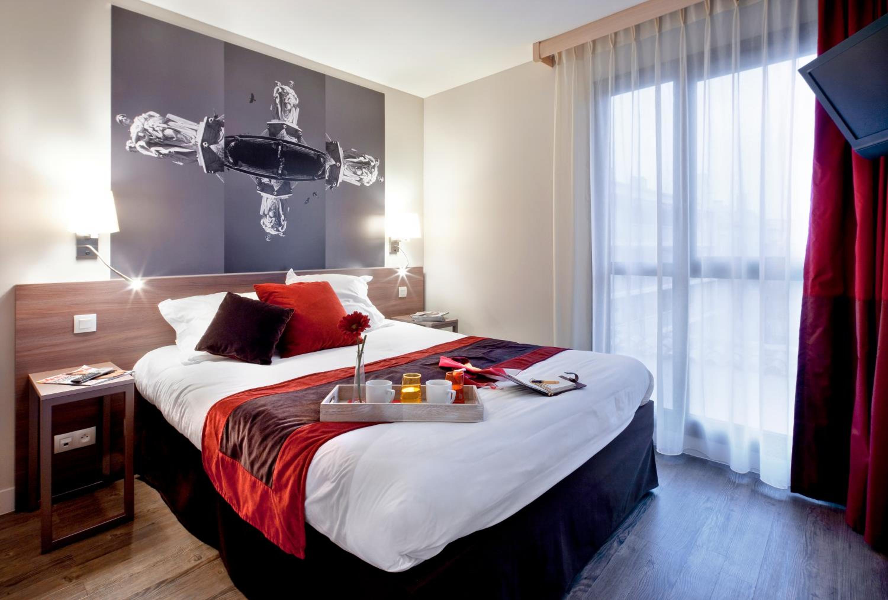 Two-Bedroom Apartment (6 Adults) - Photo 1