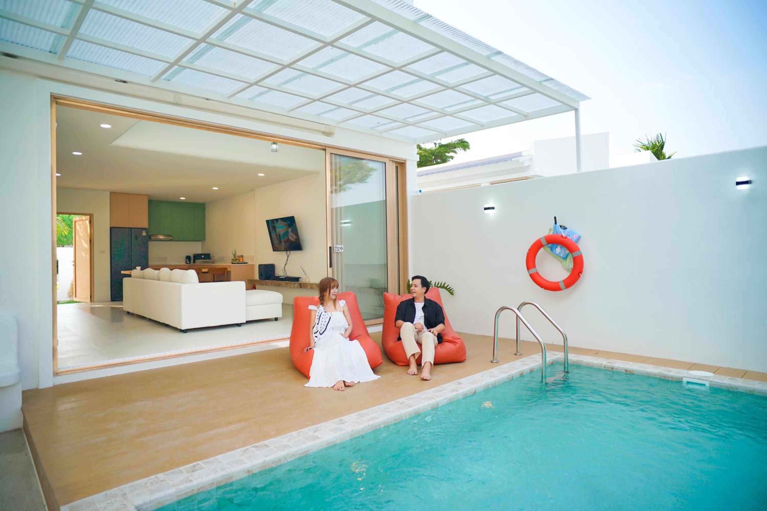 Three-Bedroom Villa photo 2